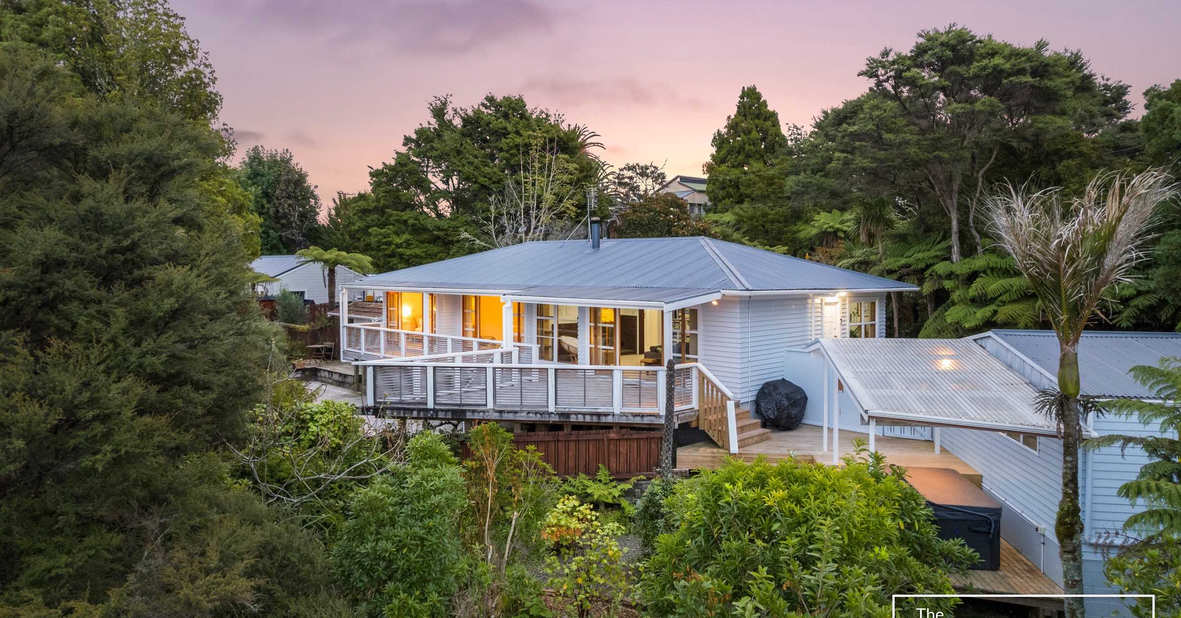 33 Lookout Drive, Laingholm, Waitakere City 0604 - Sold House - Ray ...