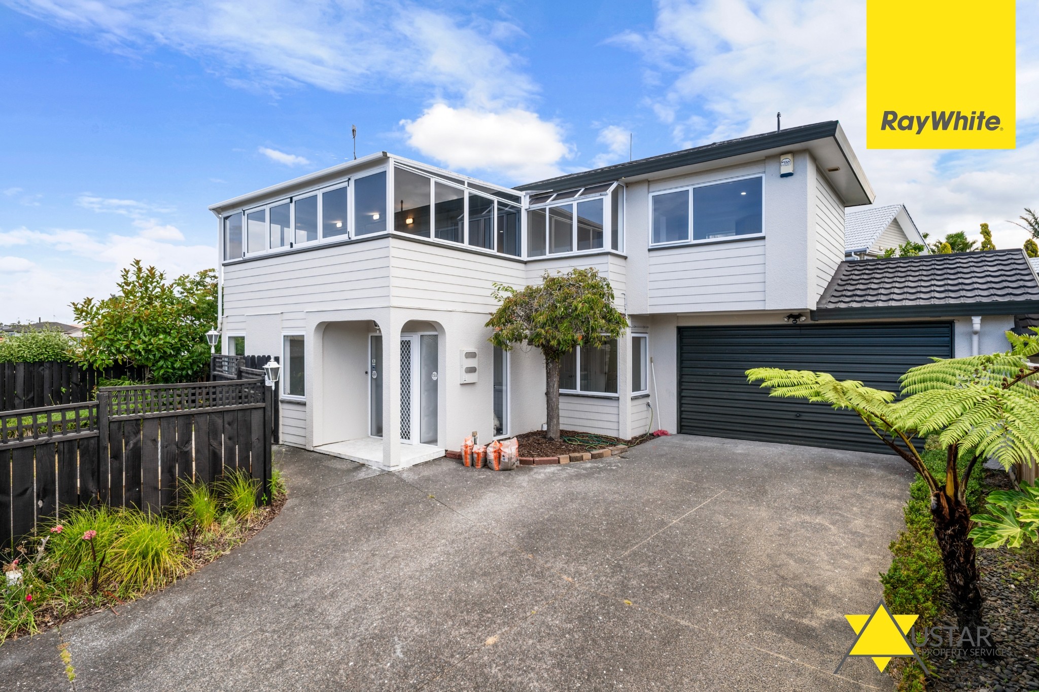 2/24 Cherub Place, West Harbour, Waitakere City