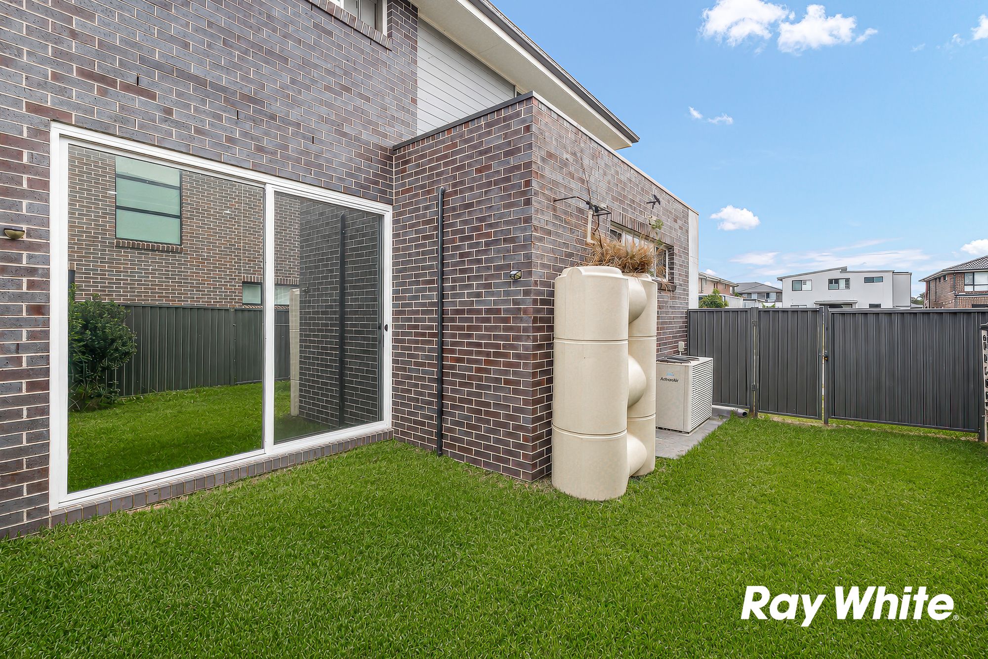 31 Esperance Street (Tallawong) — photo 9 of 10