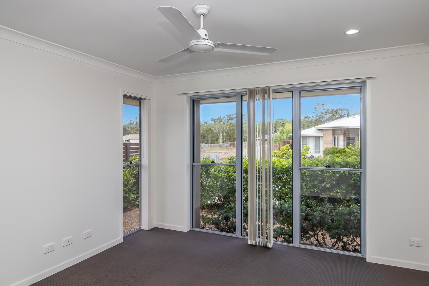 16 Venus Street, Urraween, QLD 4655