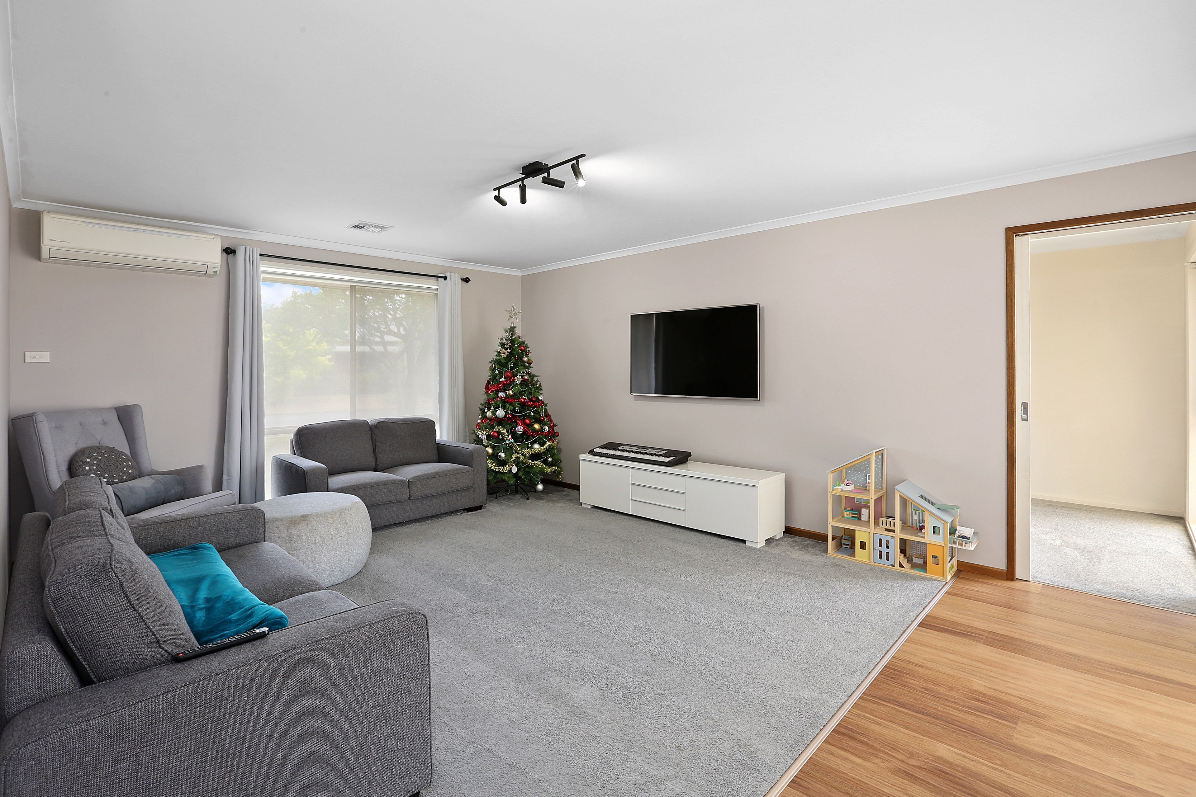 48 Cameron Crescent, Lara, VIC 3212