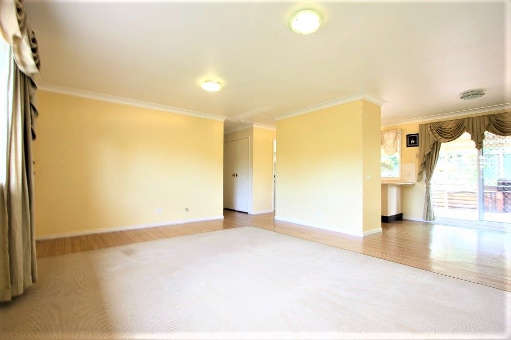 45 Anthony Drive, Rosemeadow, NSW 2560