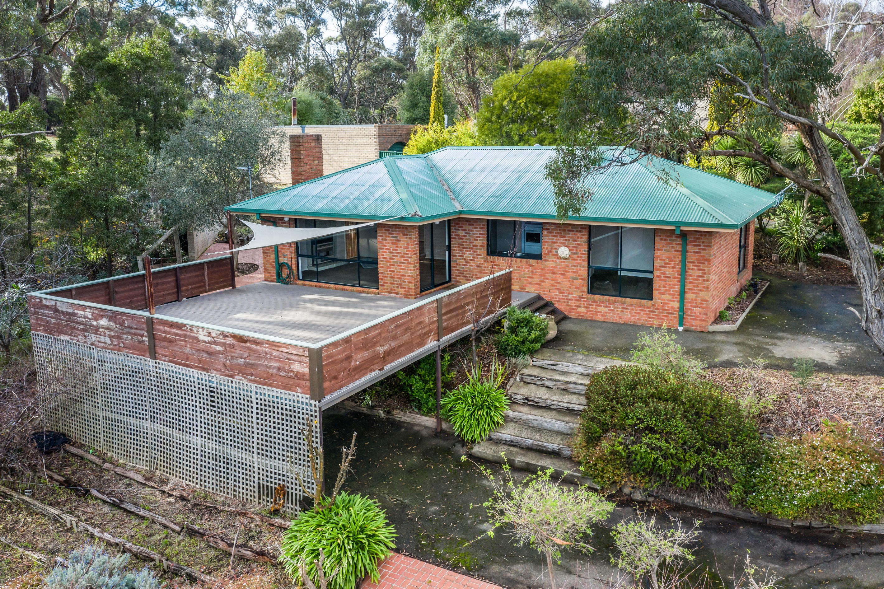10 Summit Crescent, Brown Hill, VIC 3350