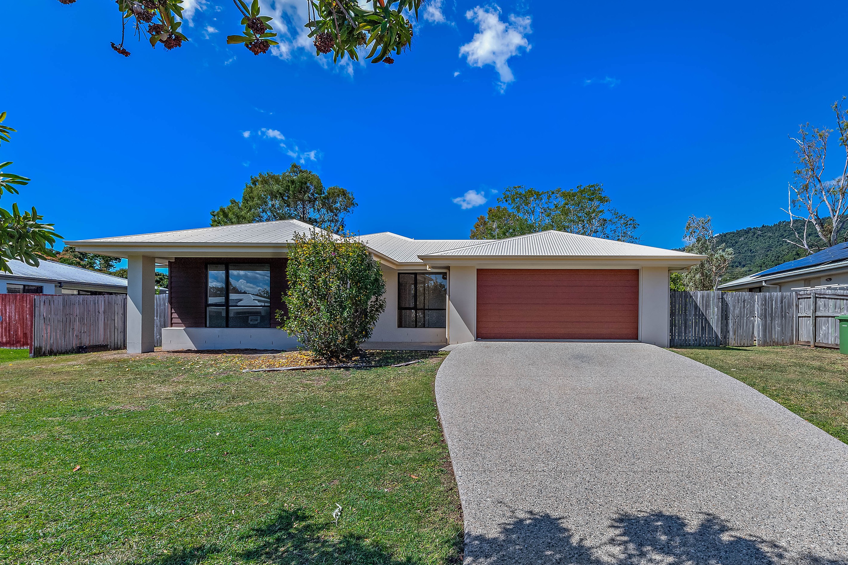 71 Macarthur Drive, Cannonvale, QLD 4802