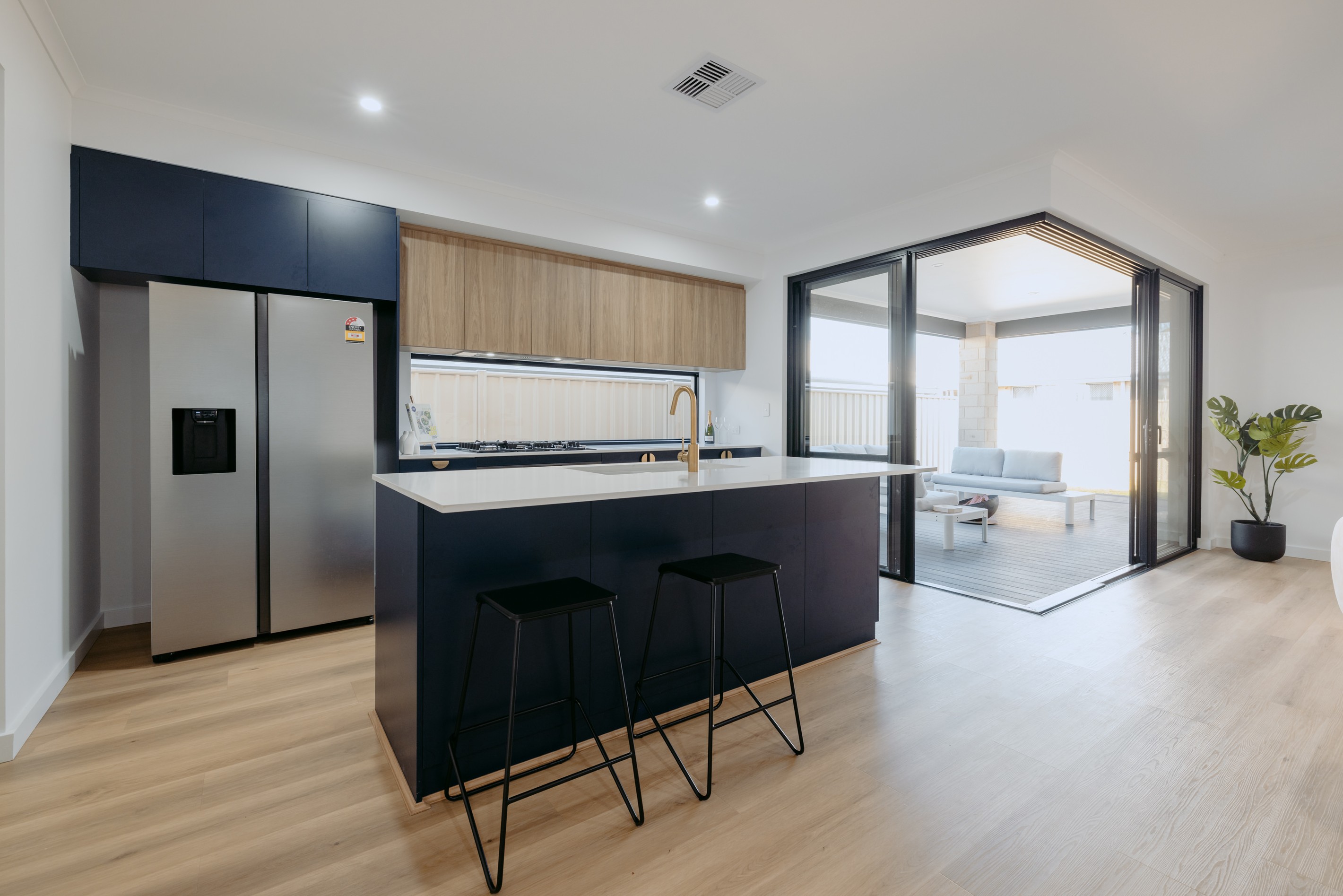 10 Waldorf Road, Dunsborough, WA 6281