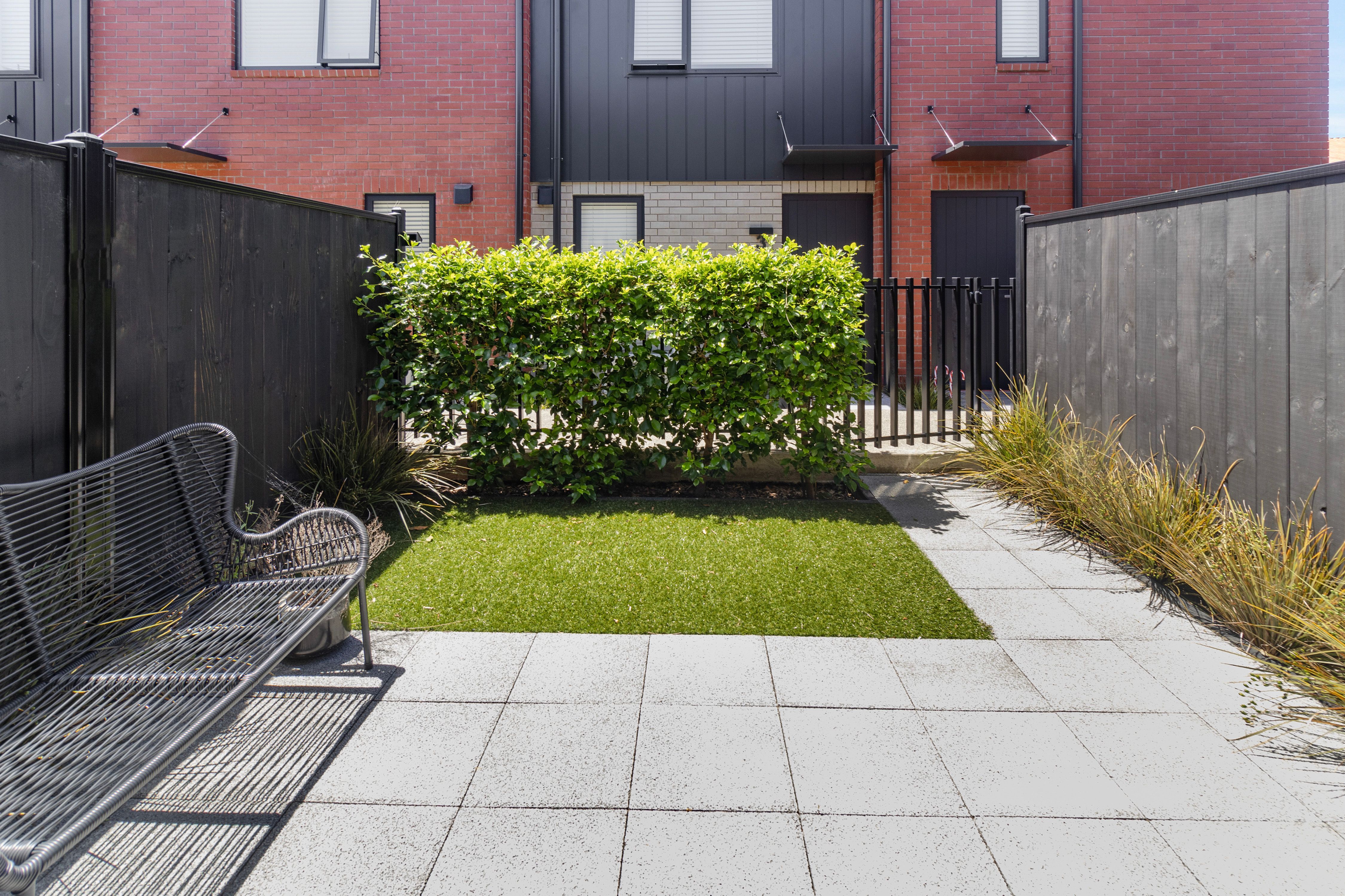 6/7 Boyd Avenue, Mangere Bridge, Manukau City