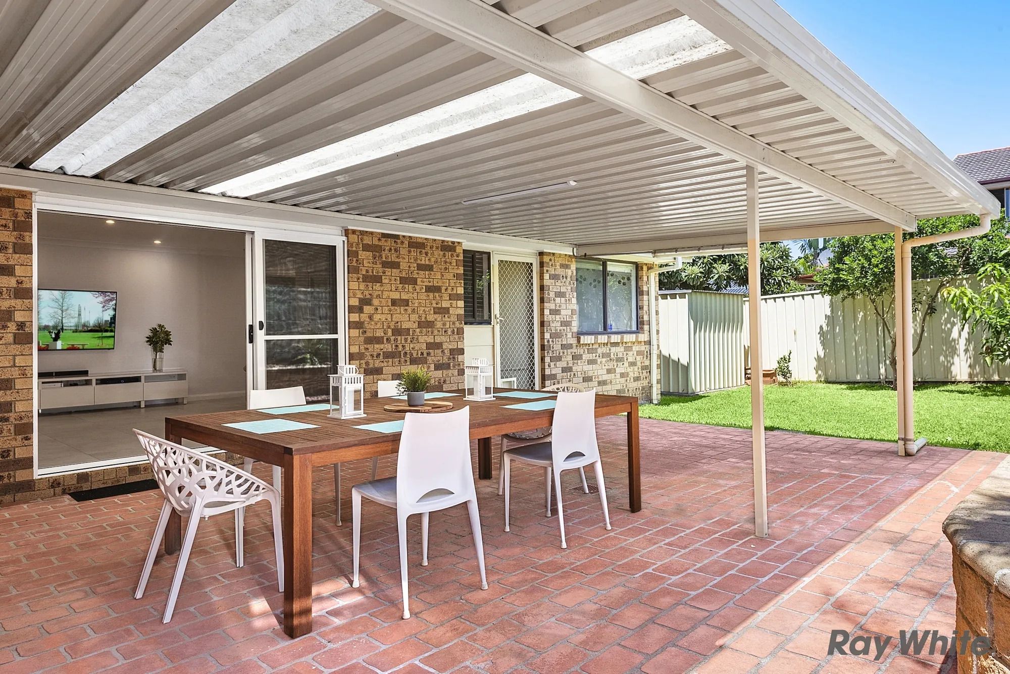 7 Farmer Close — photo 10 of 12