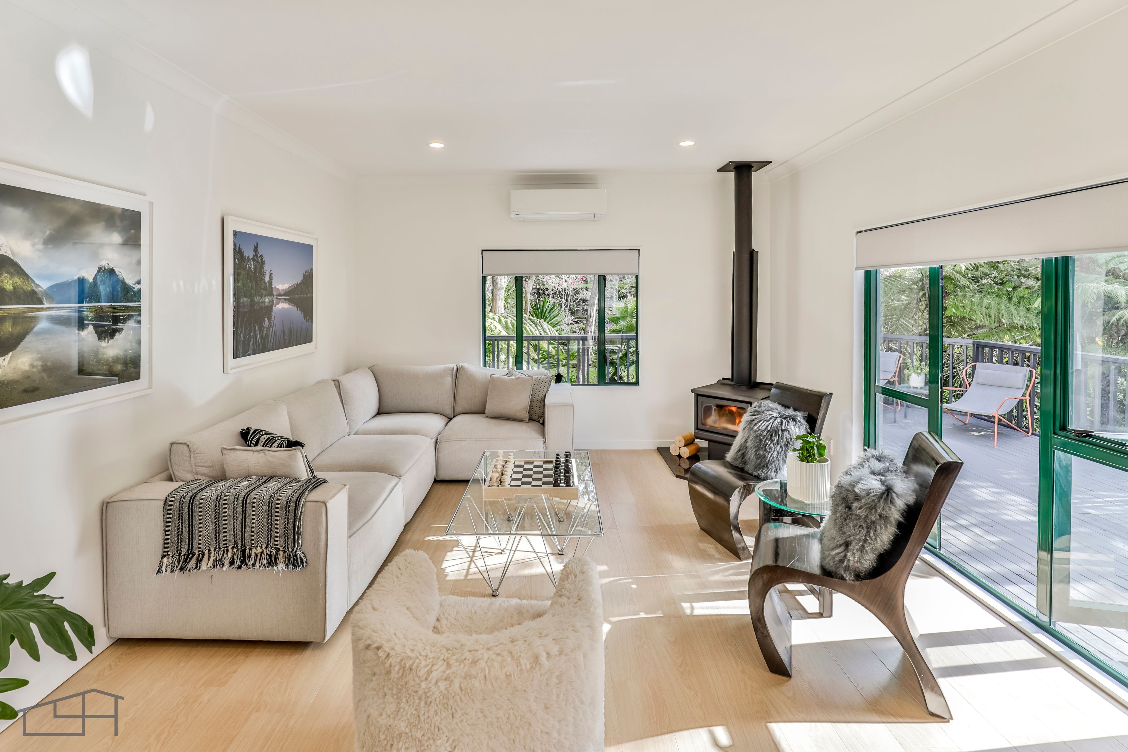 11B Woodfern Crescent, Titirangi, Waitakere City