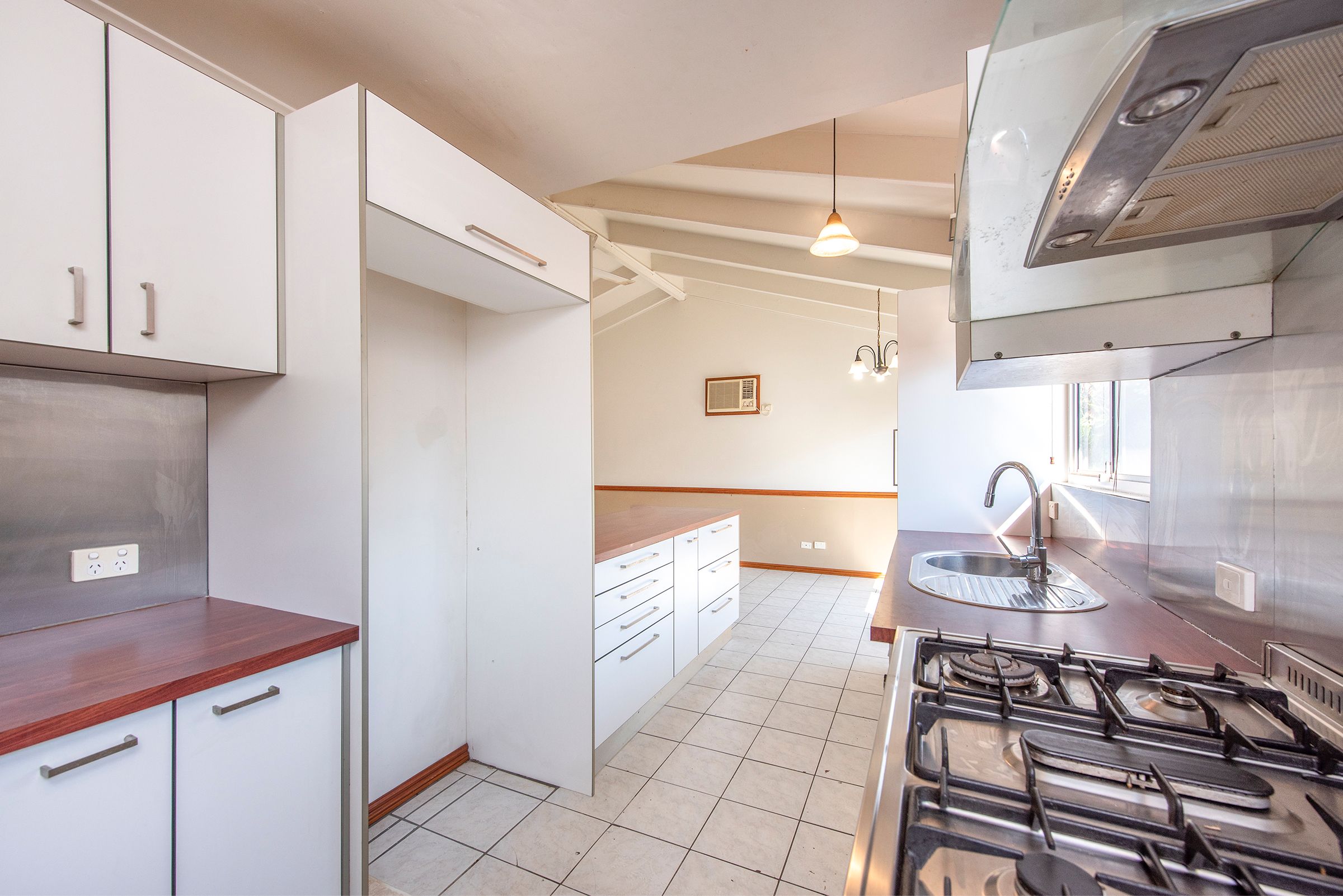 13 Tallagandra Road, Beenleigh, QLD 4207