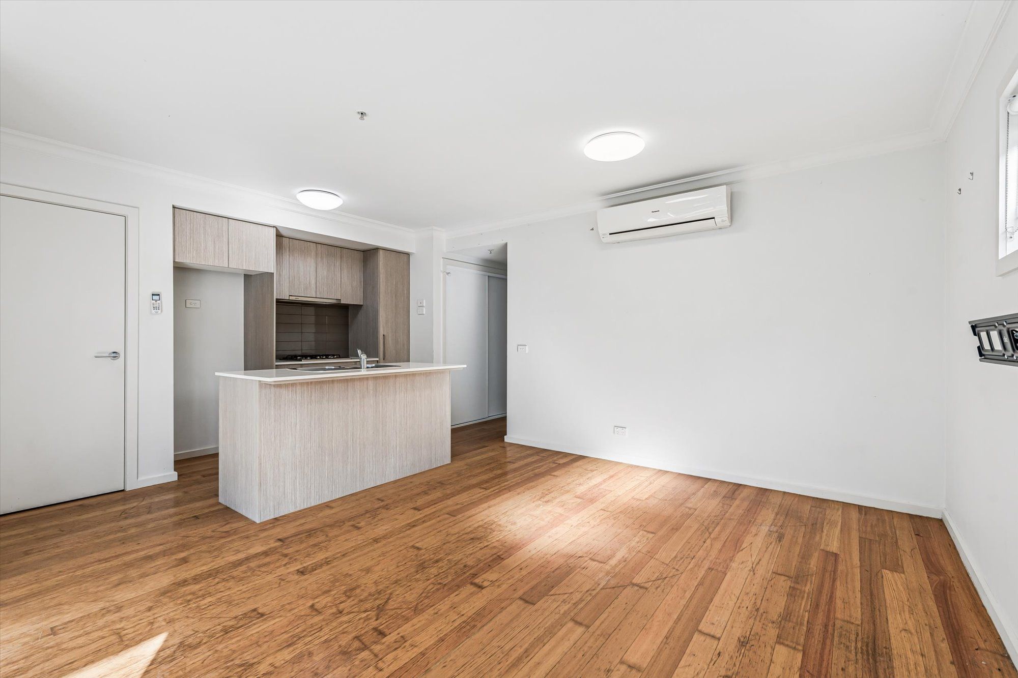 101/12 Alfrick Road — photo 3 of 6