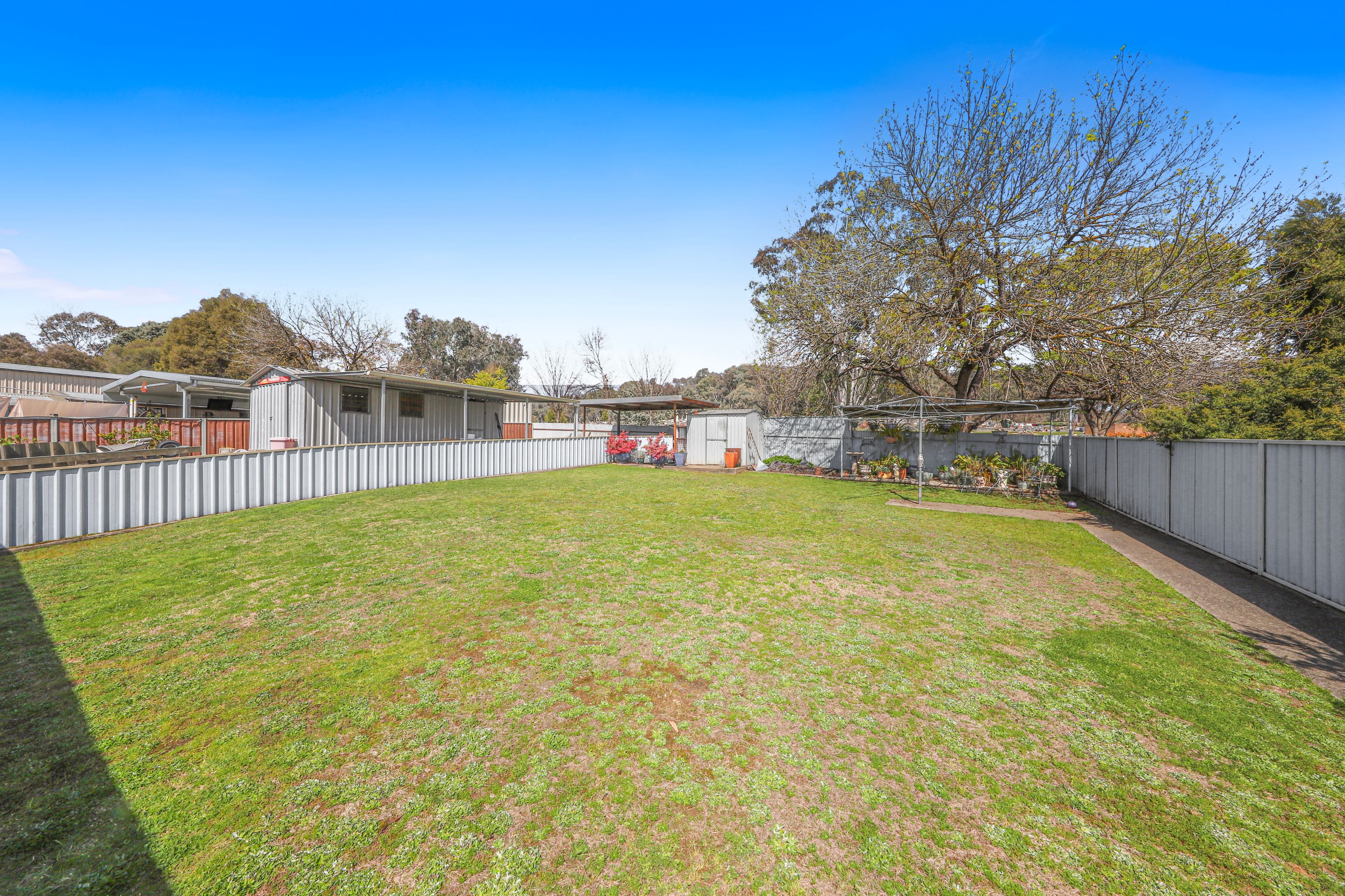 15 Wattle Crescent — photo 13 of 13