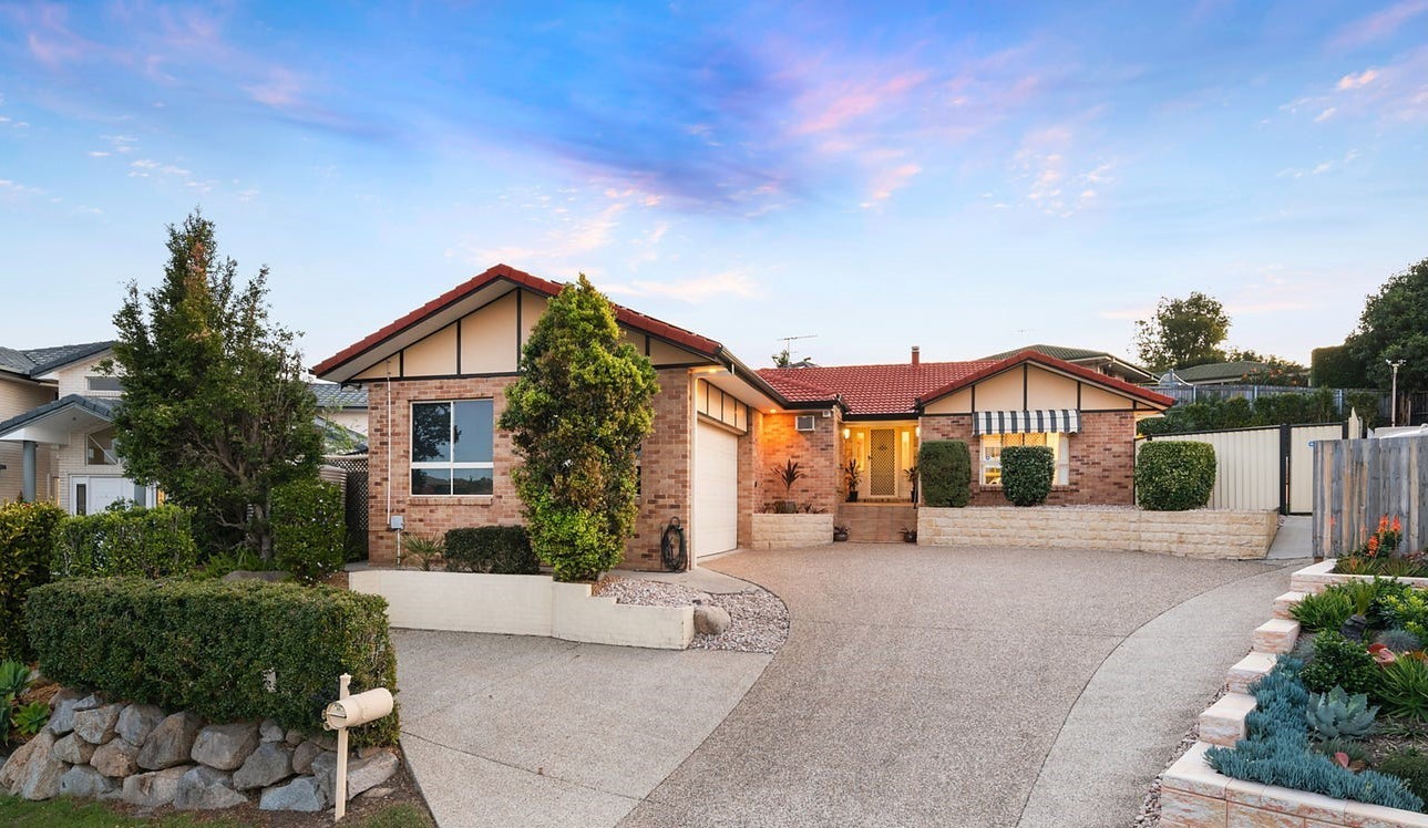 6 Calliandra Place, Sinnamon Park, QLD 4073