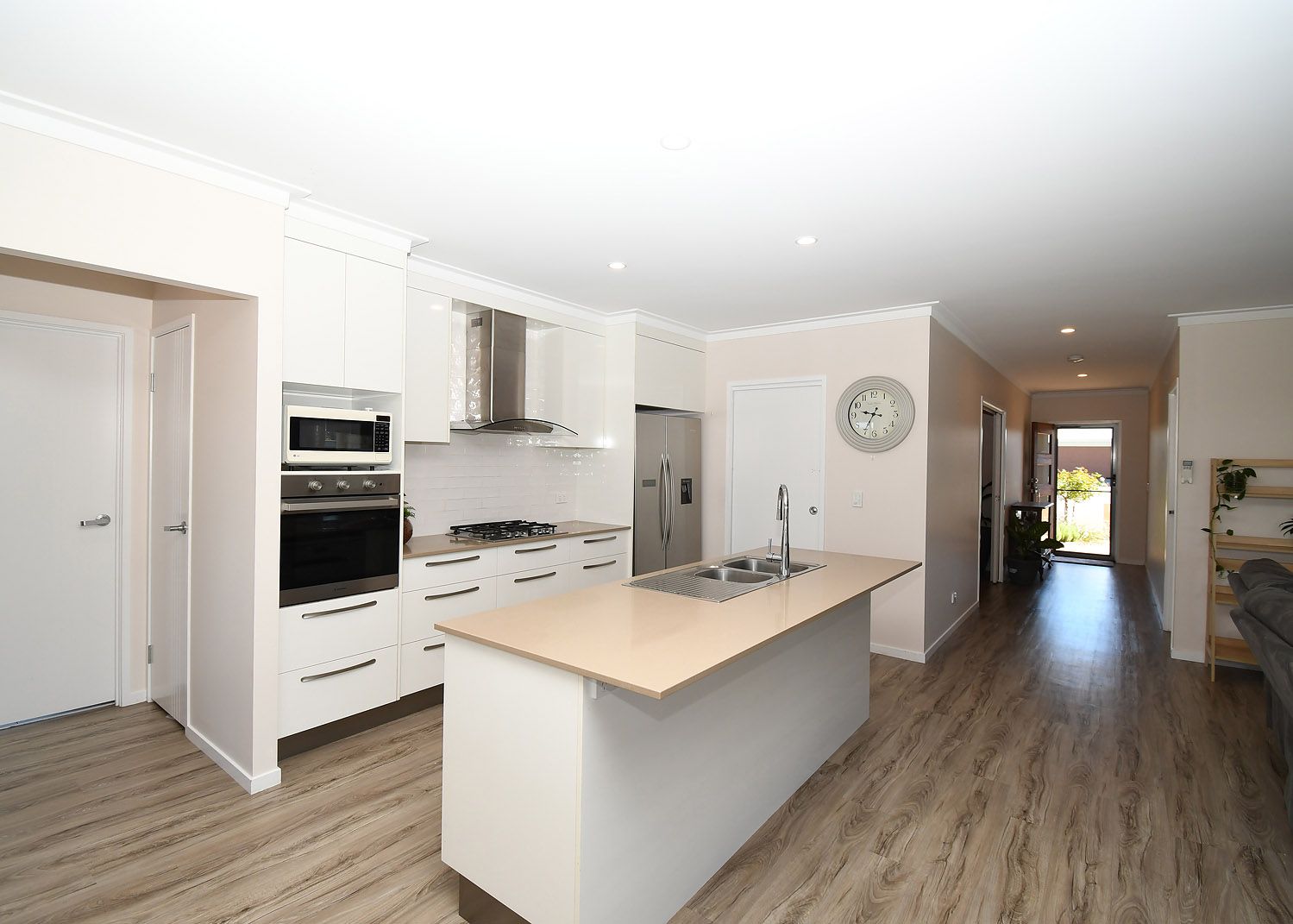 41 Spring Way, Nikenbah, QLD 4655
