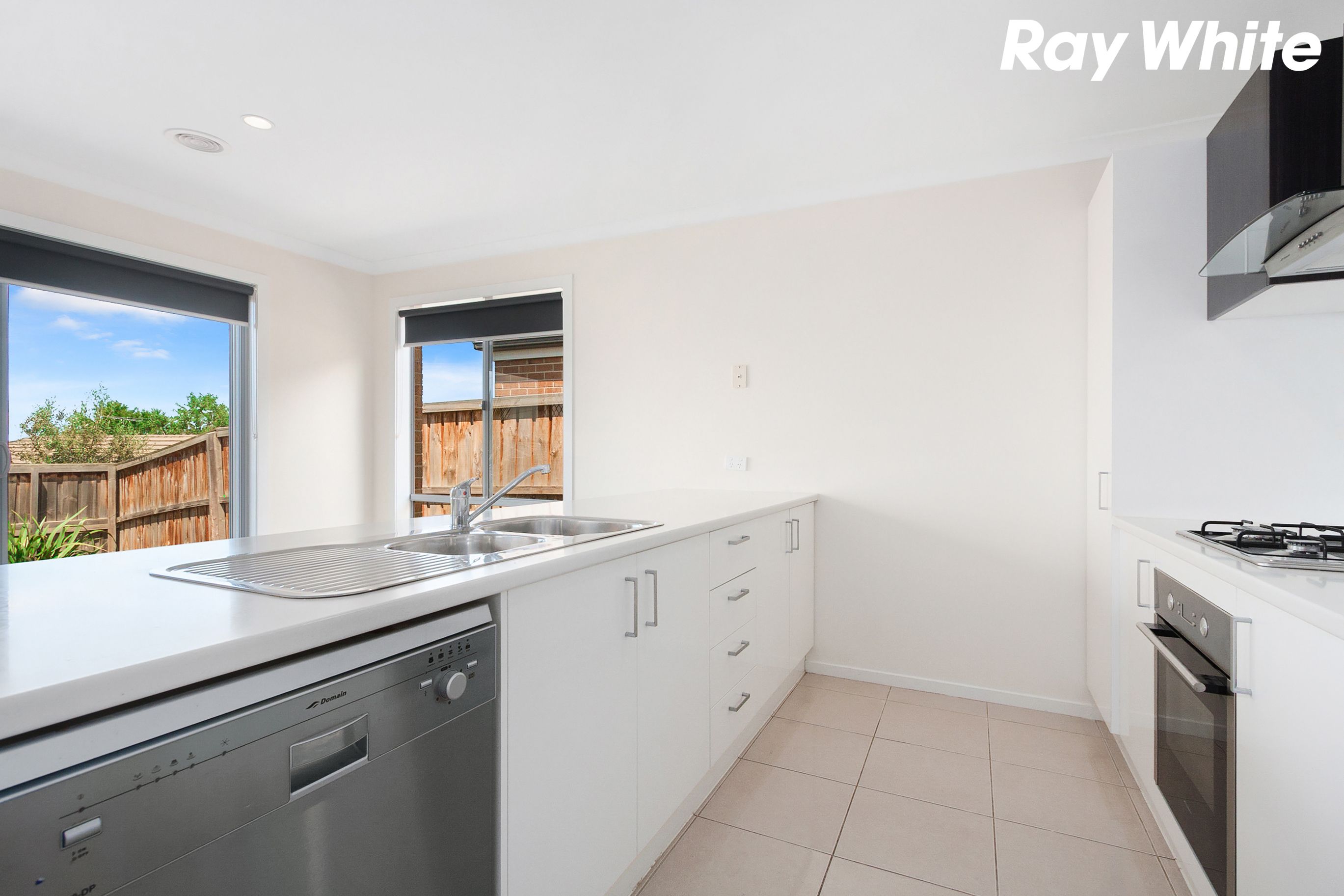 40 Cascade Way, Pakenham, VIC 3810