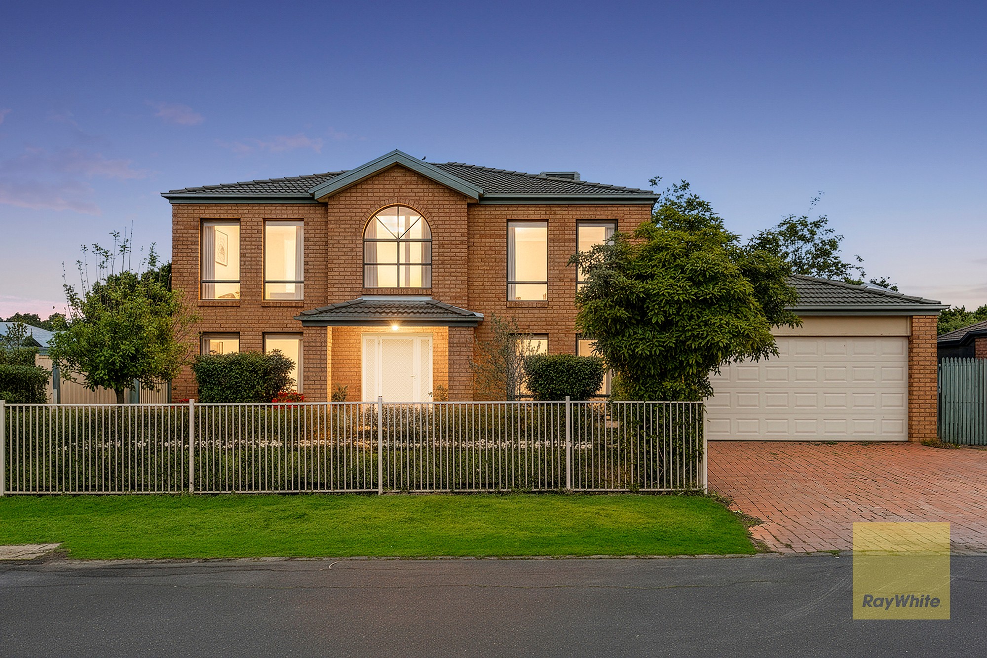 1 Dodd Lane, Caroline Springs, VIC 3023