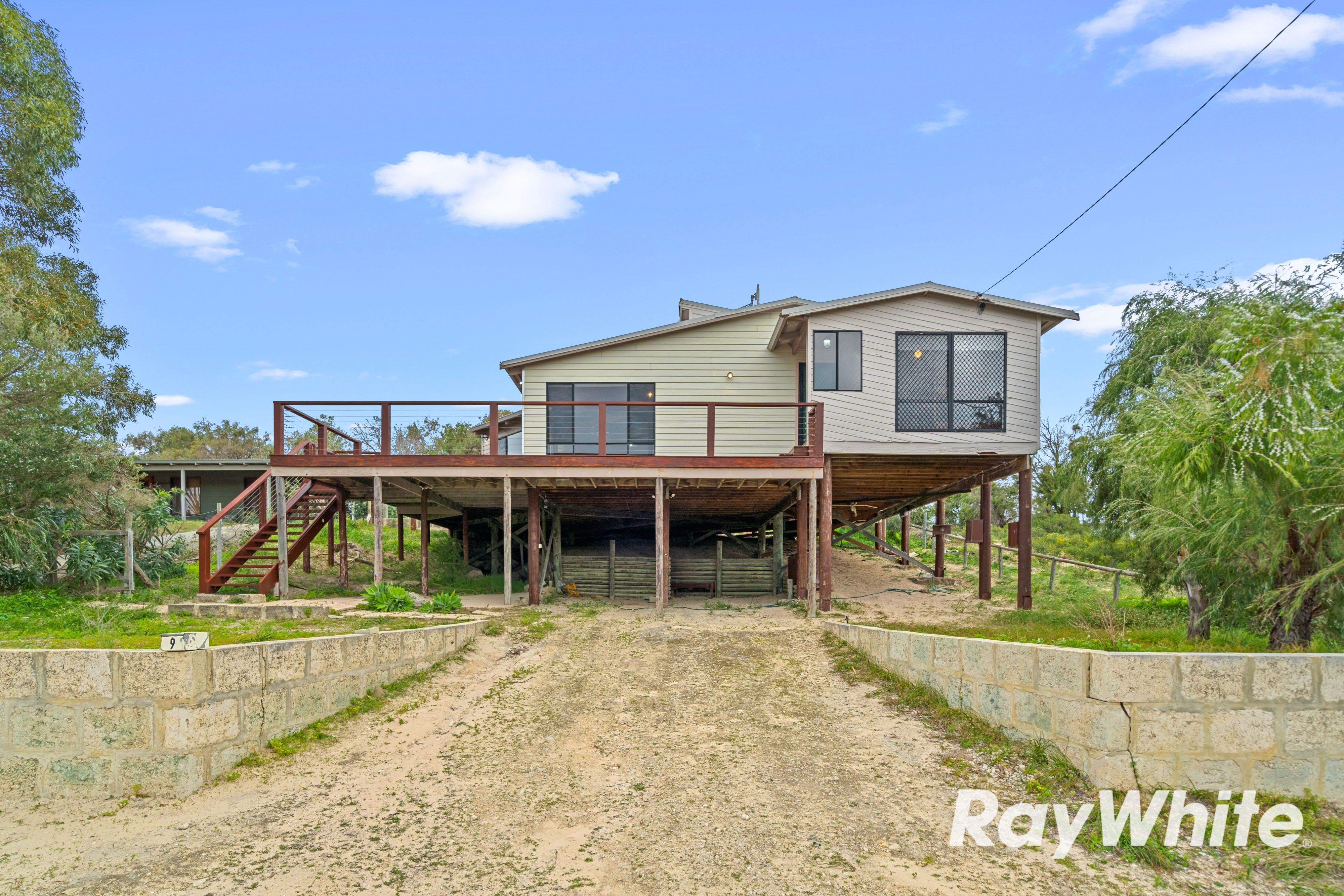 9 Chalet Vale, Preston Beach, WA 6215