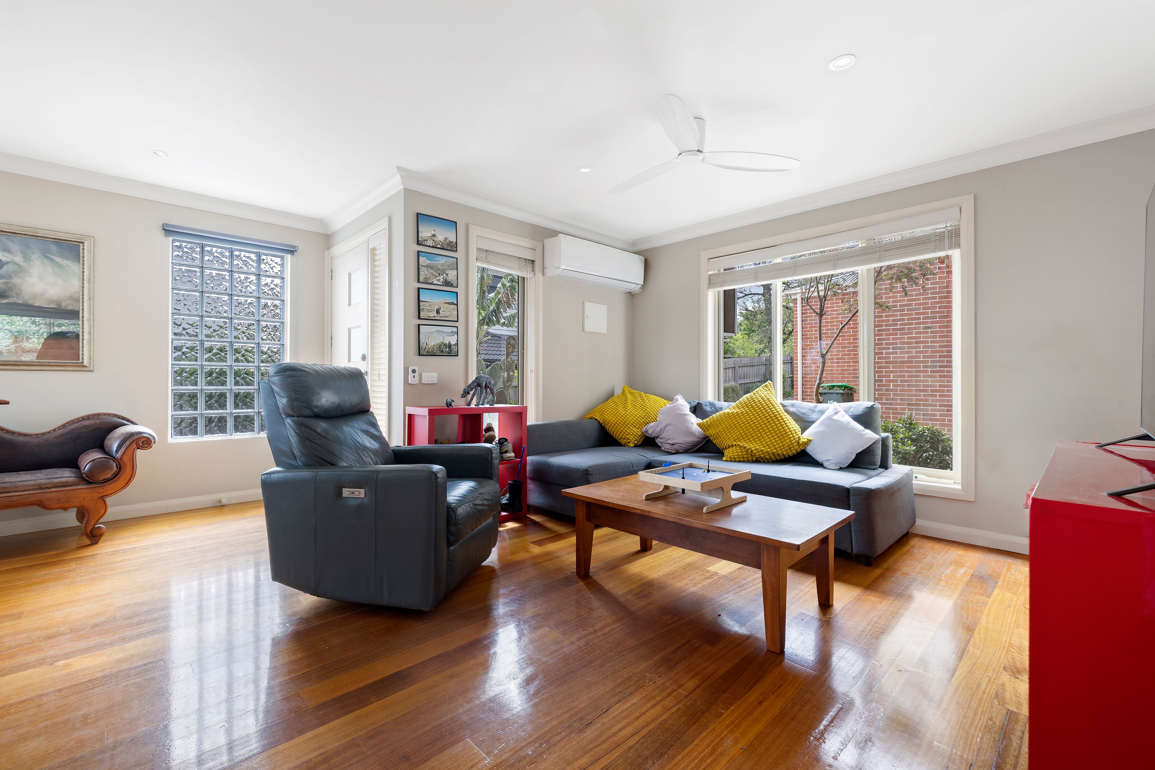 2/15 Stonehaven Avenue — photo 3 of 18