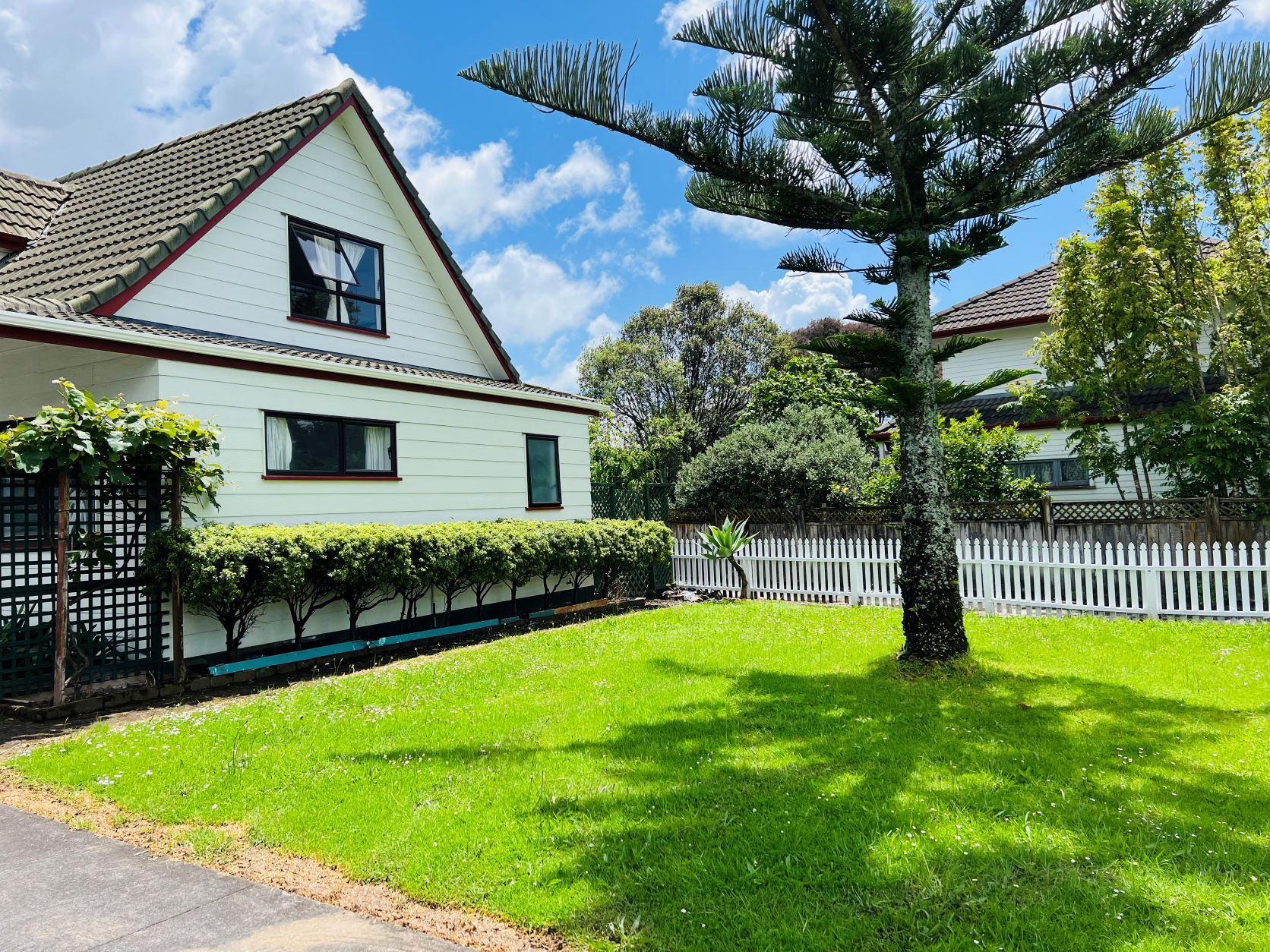 5 Penruddocke Road, Half Moon Bay, Manukau City