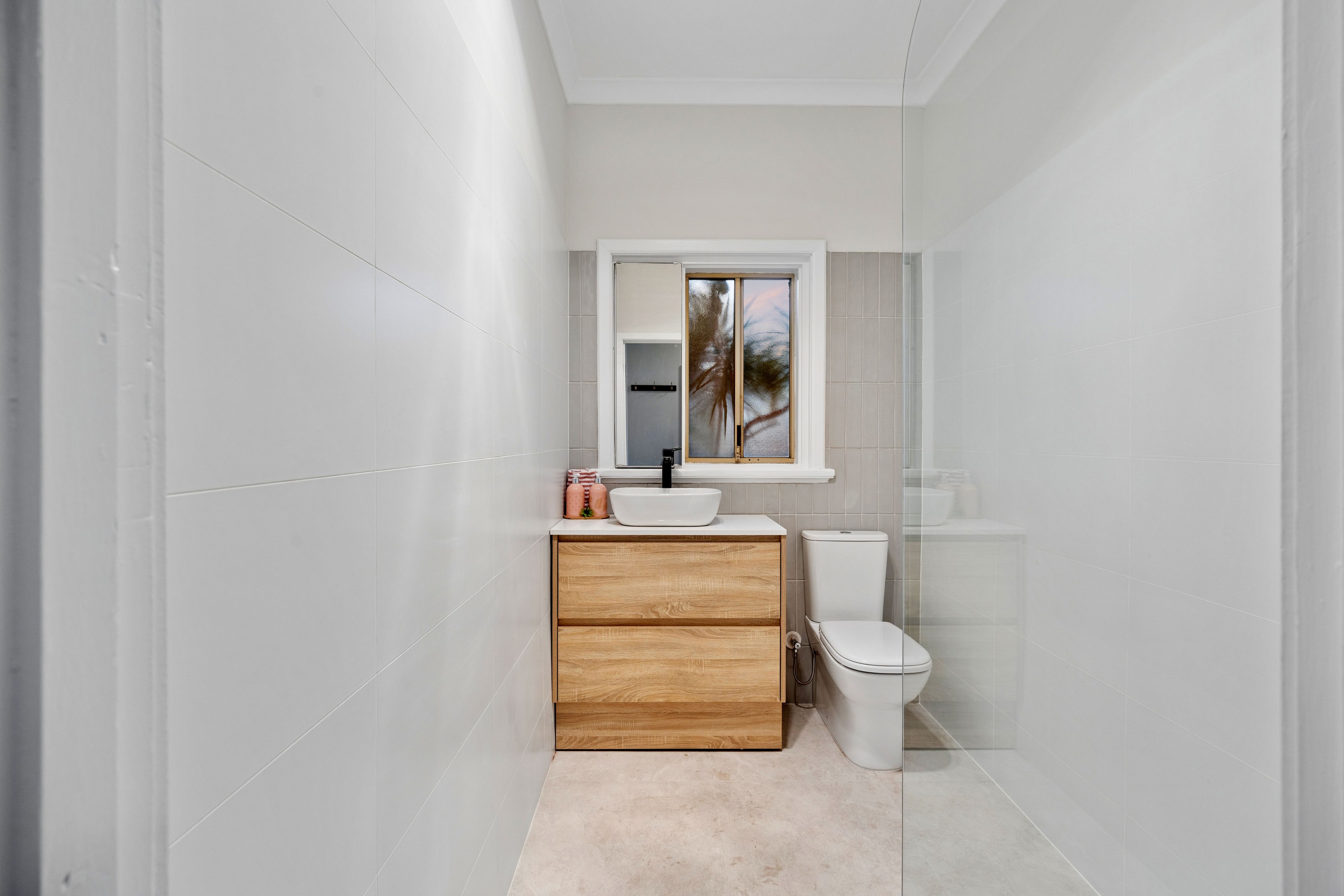 207 Rosebery Street — photo 8 of 24