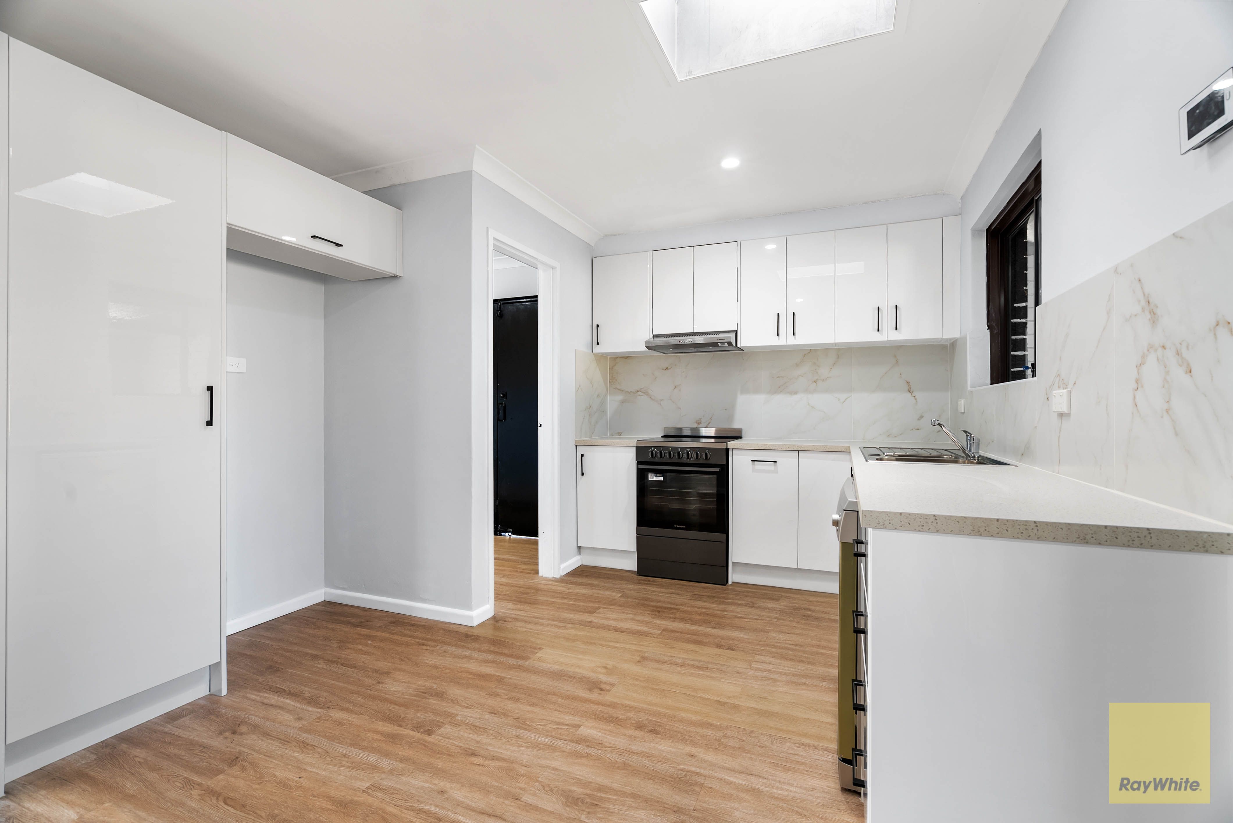 54 Stennett Street — photo 6 of 24