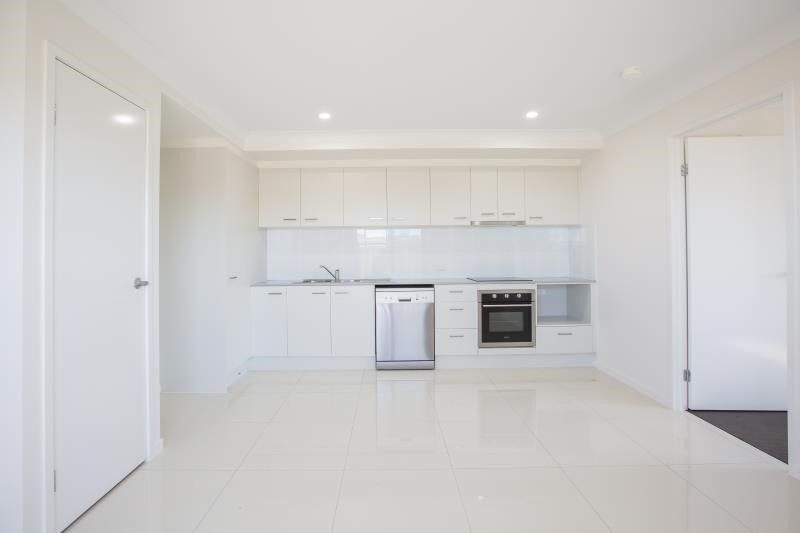 2/24 Azure, Rosewood, QLD 4340