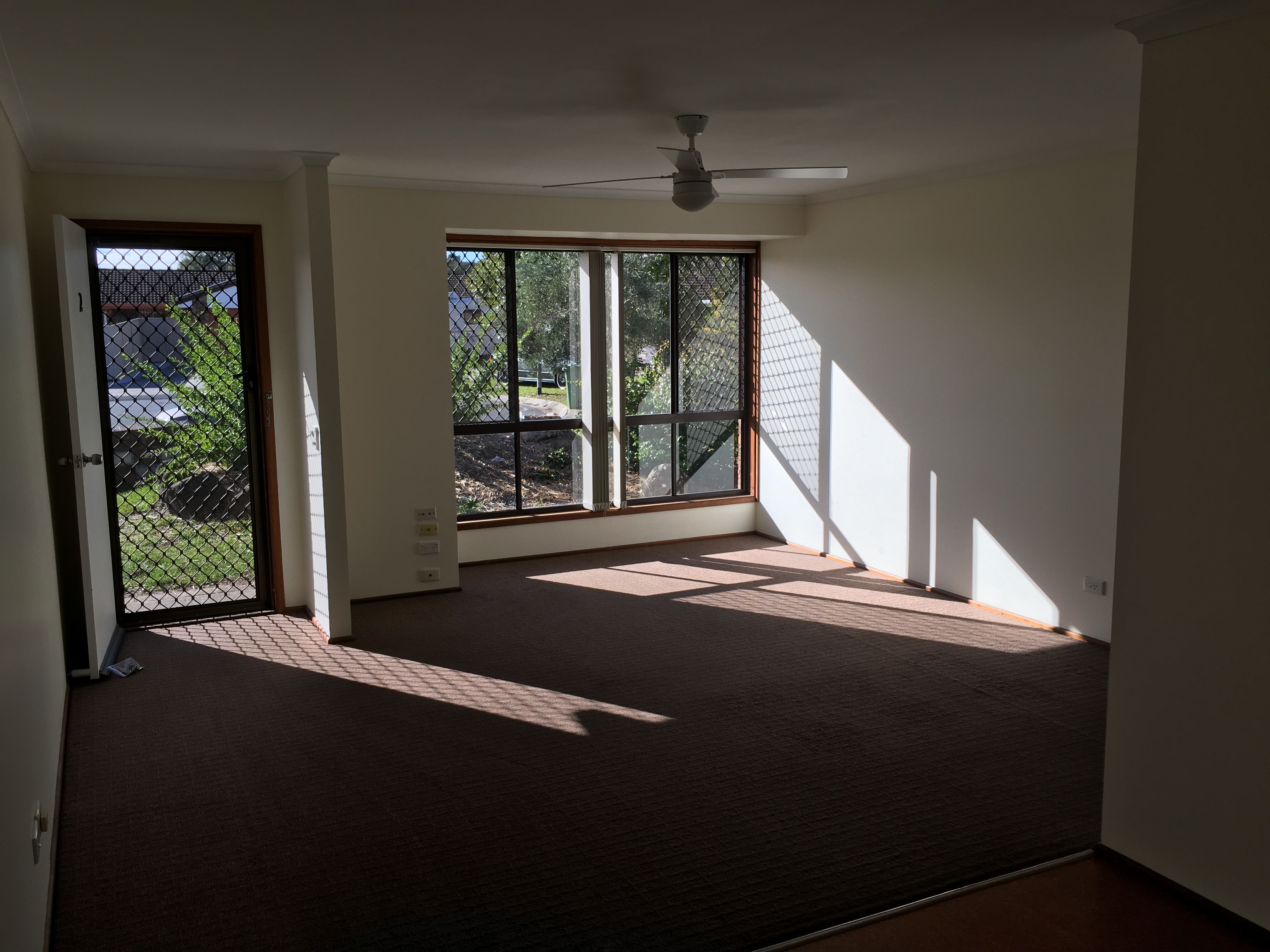 2/85 Kangaroo Avenue, Coombabah, QLD 4216