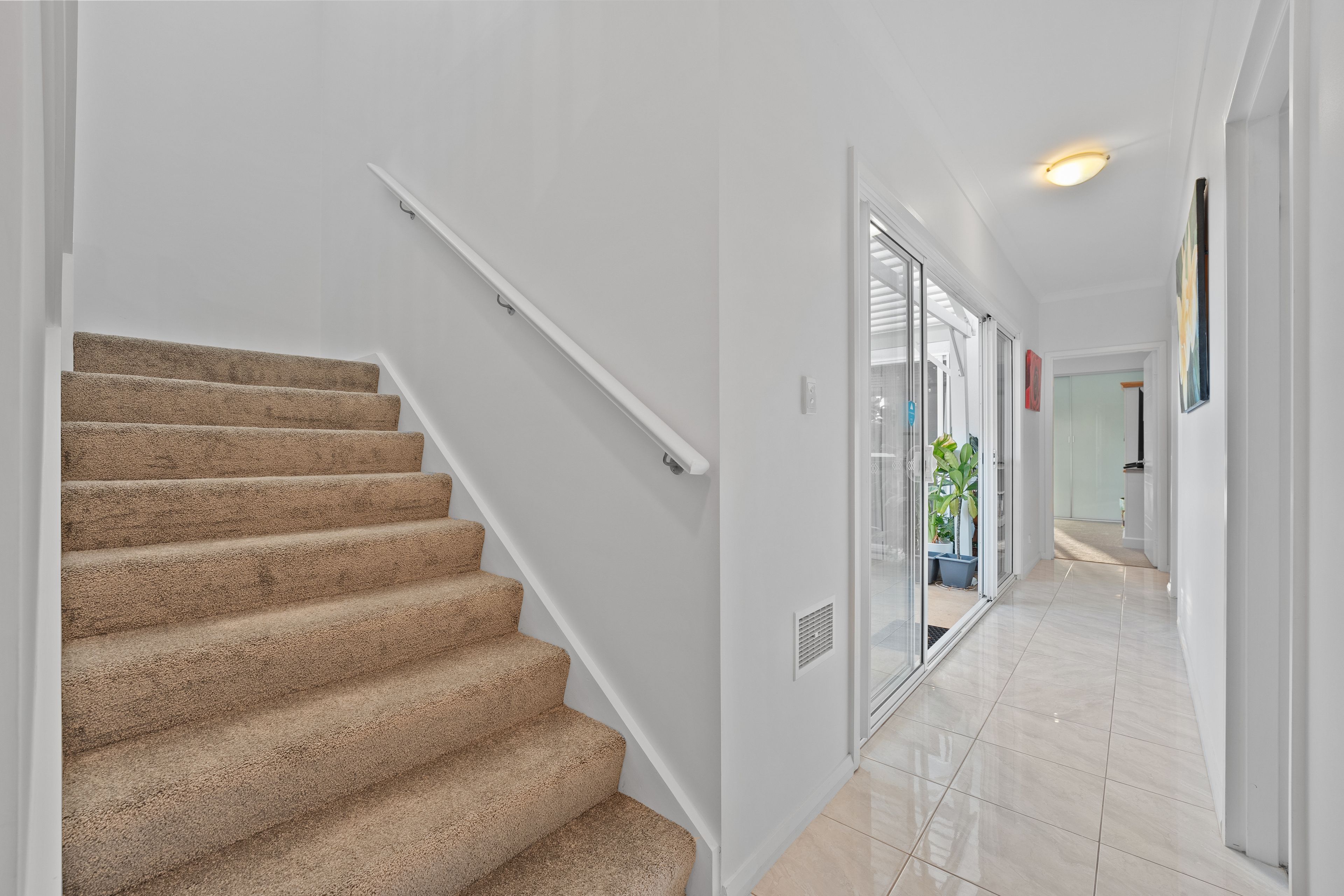 32A Watts Road — photo 8 of 30
