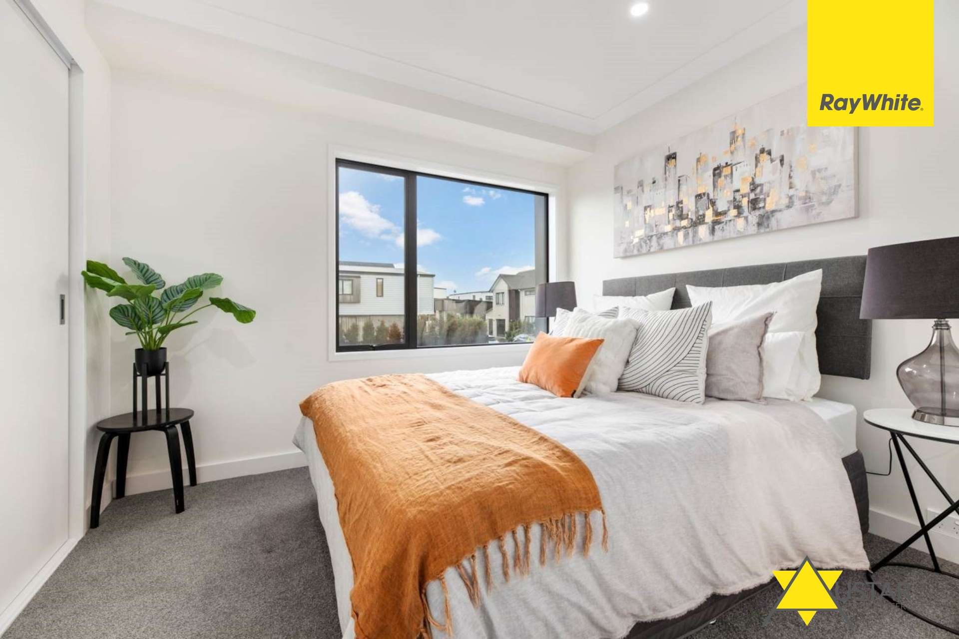 23 Parkwood Avenue photo 10