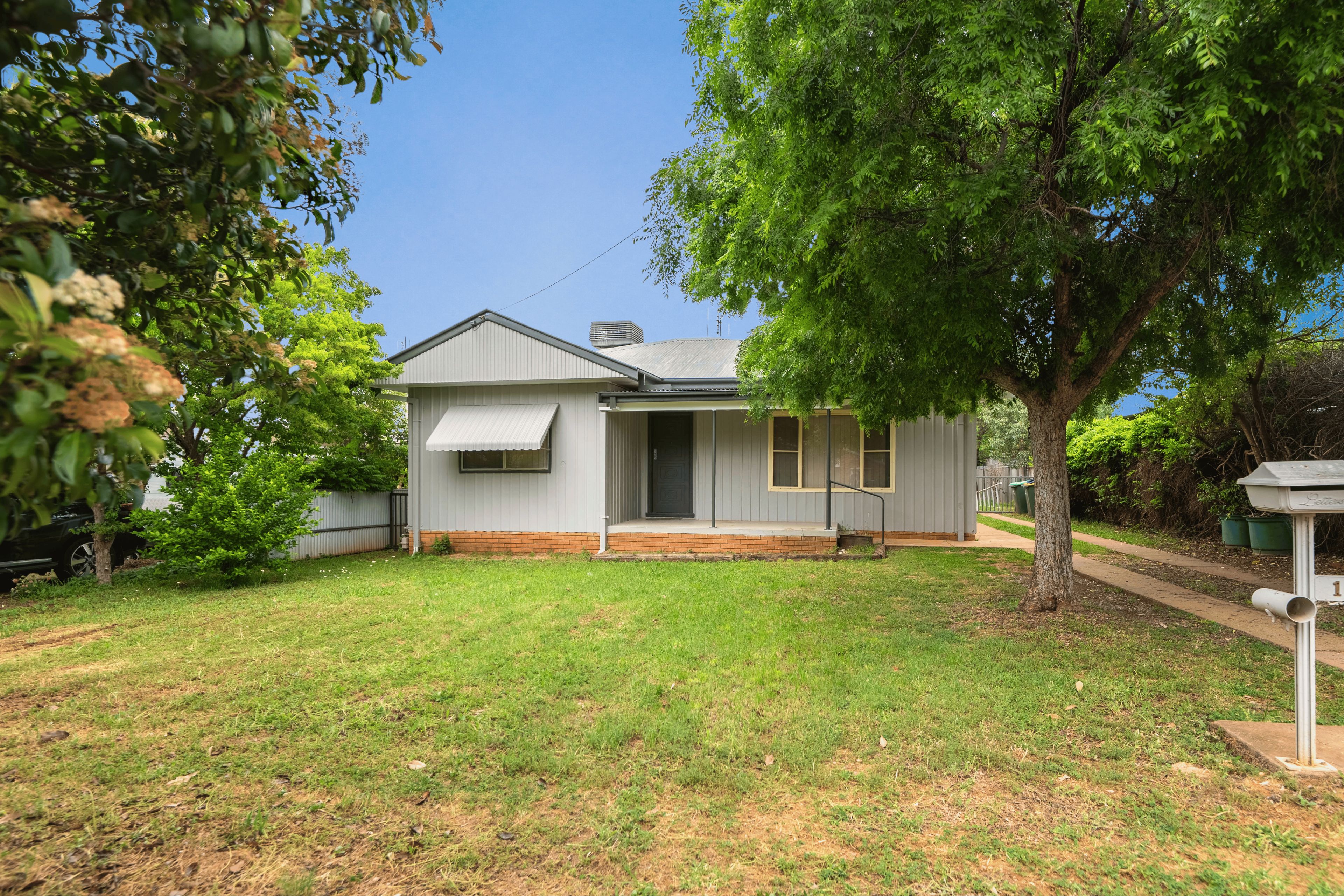 18 Waratah Street — photo from Ray White Parkes