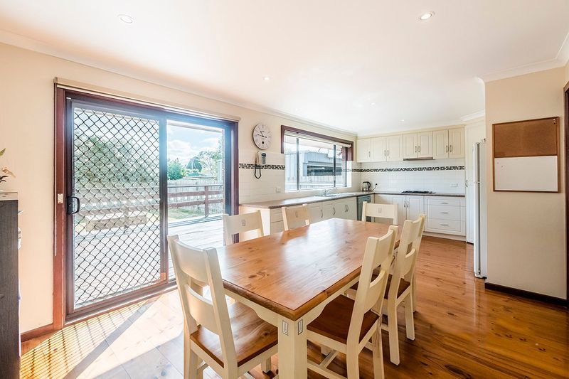 32 Roberts Road, Cranbourne, VIC 3977