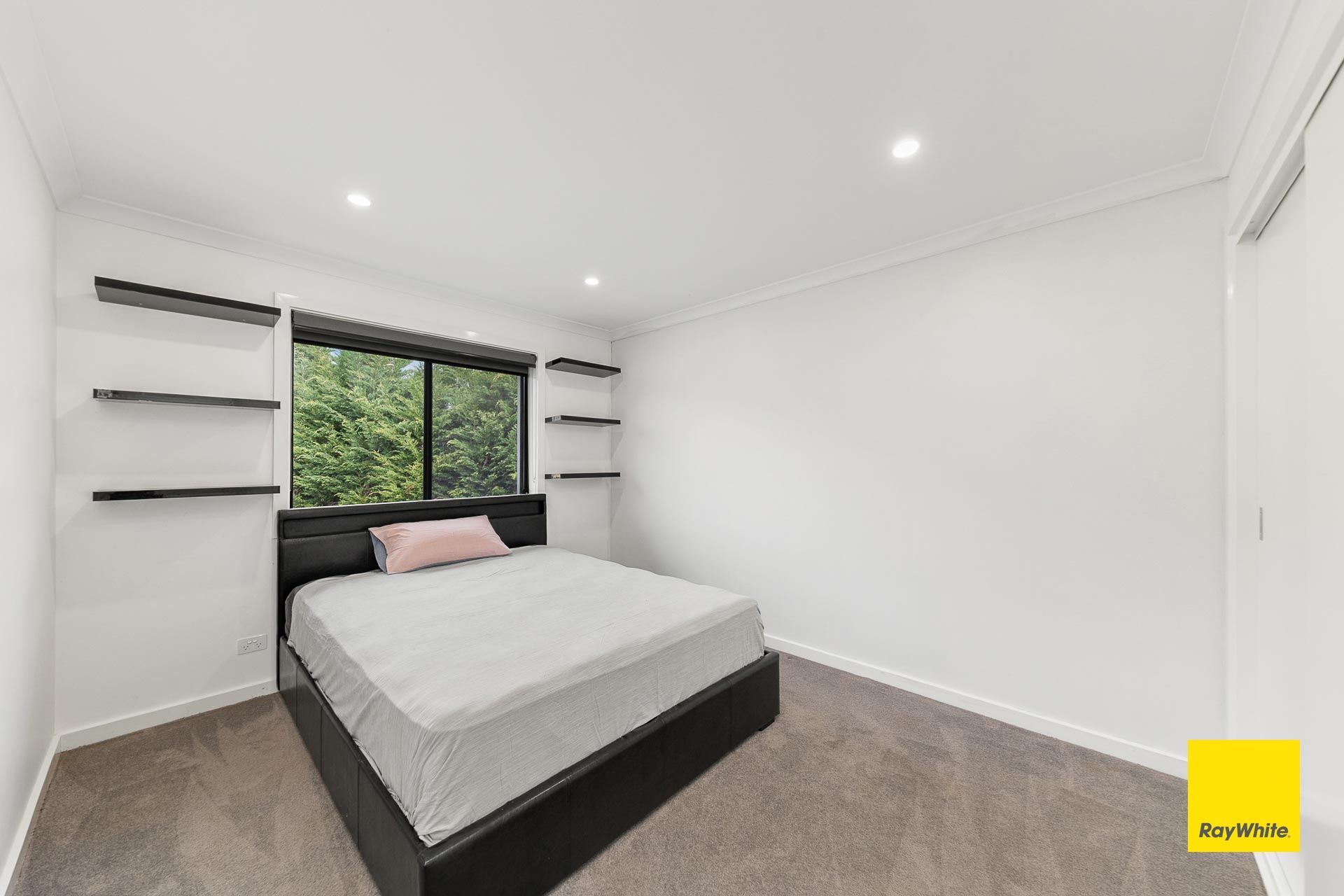 10 Chinnery Close — photo 15 of 22