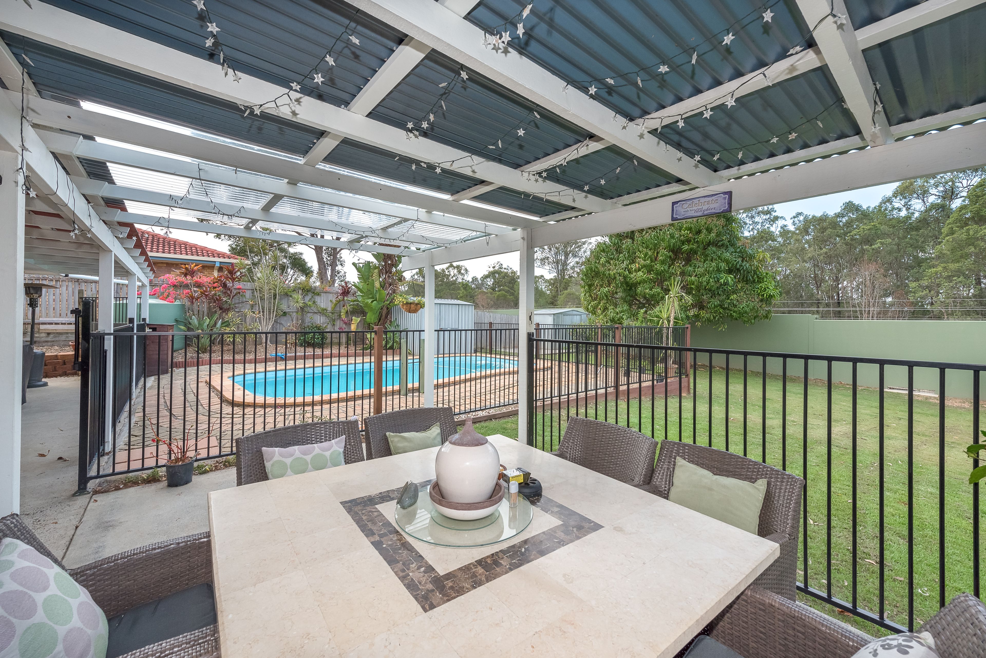 244 Mildura Drive, Helensvale, QLD 4212