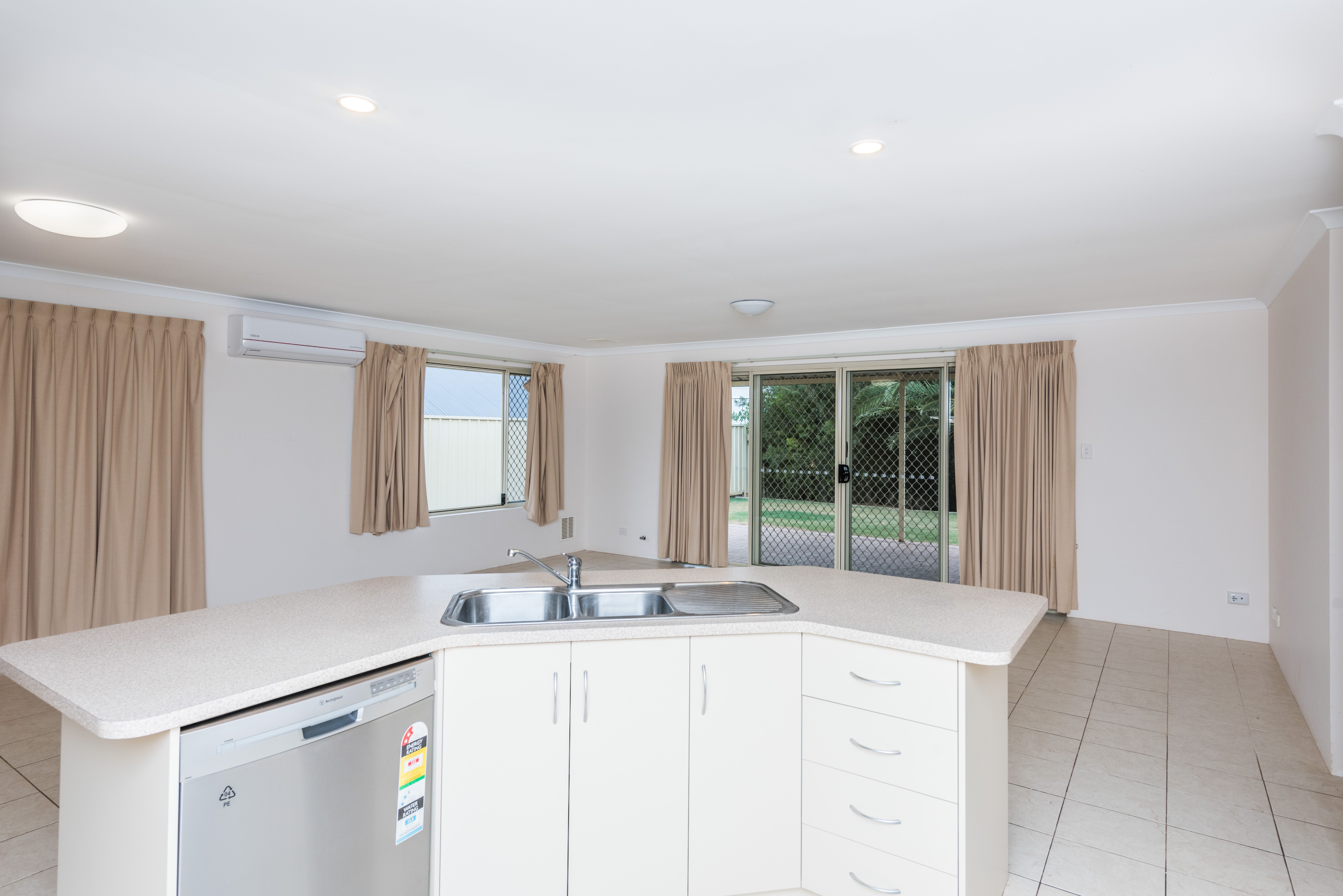 7 Curtin Grove, Mount Tarcoola, WA 6530