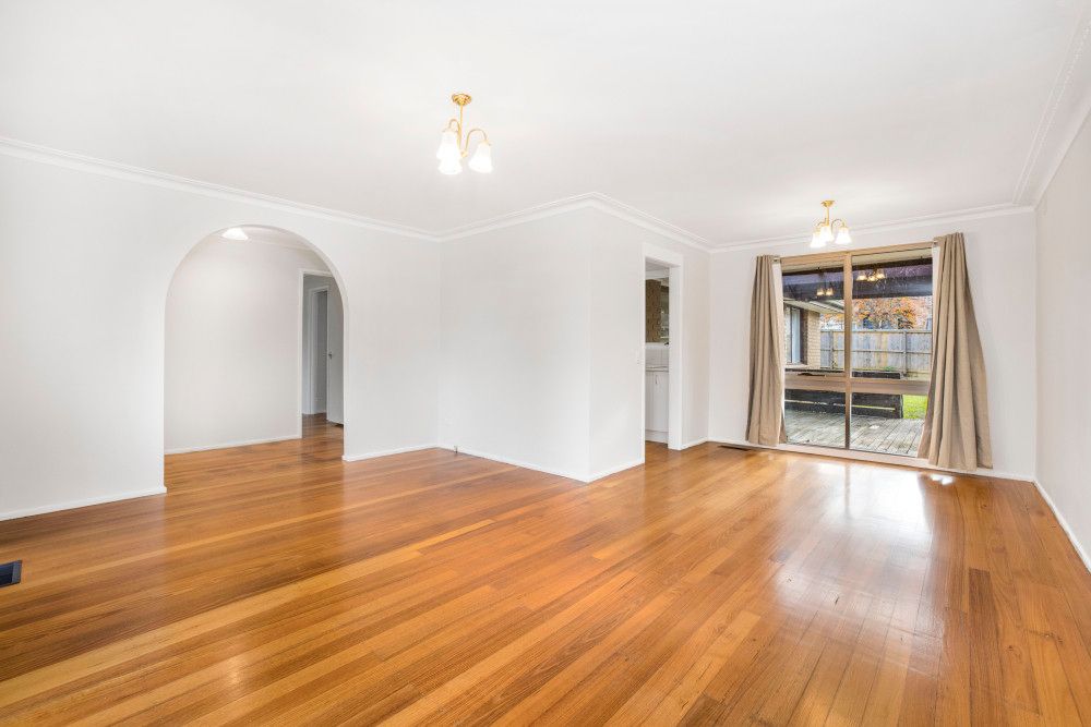 17 Sandhurst Road, Wantirna, VIC 3152
