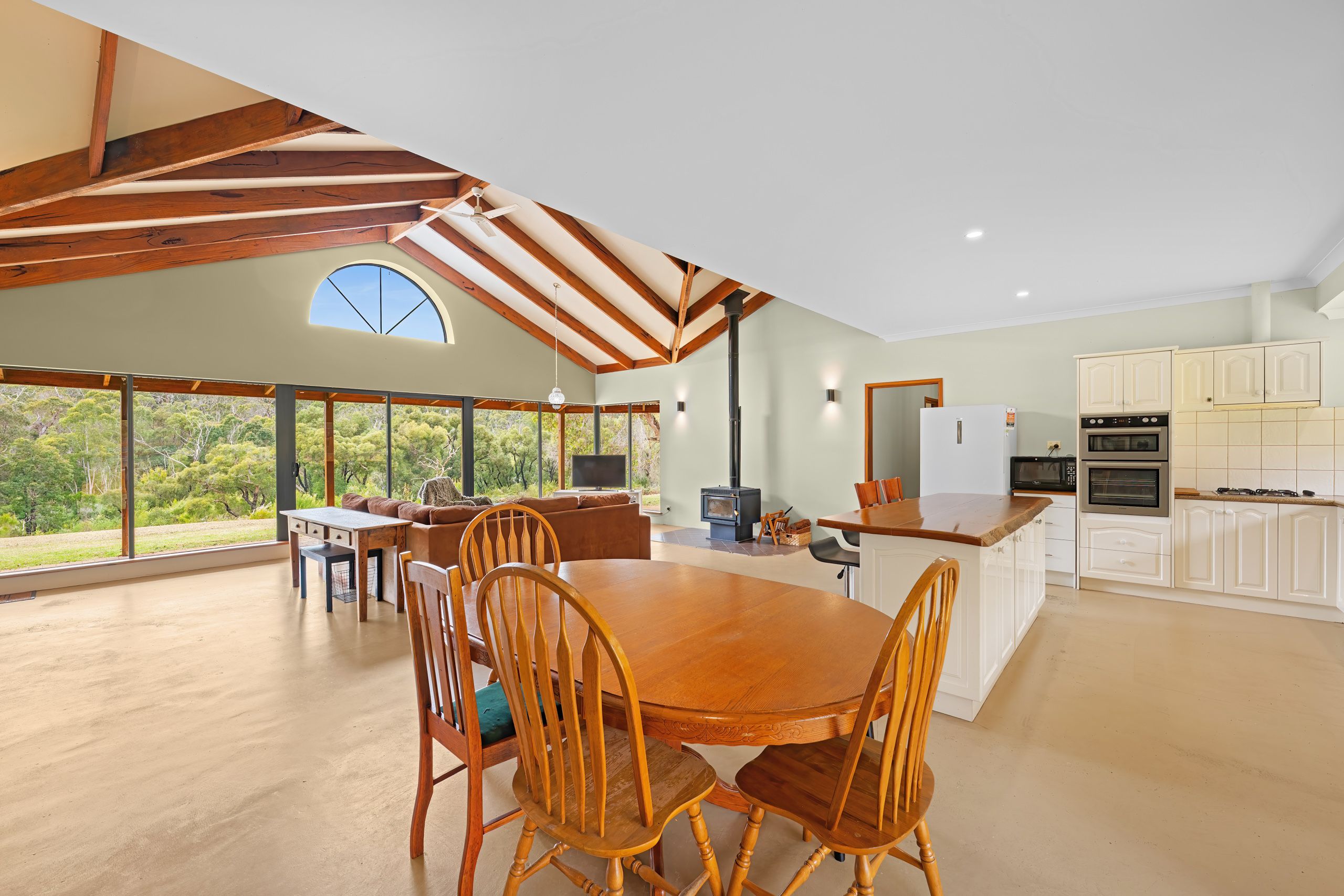 209 McLeod Road — photo 9 of 30