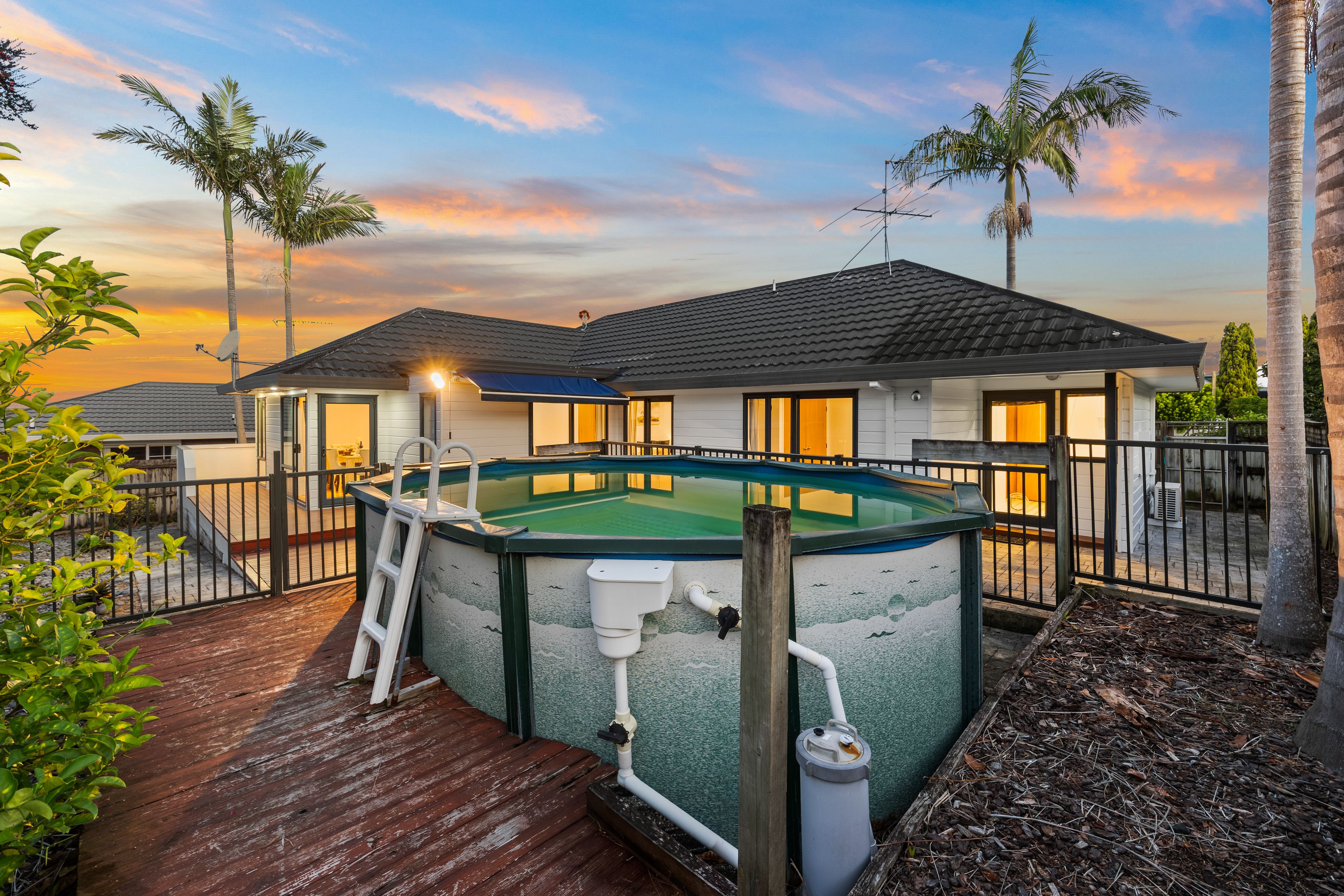 7 Cherub Place, West Harbour, Waitakere City