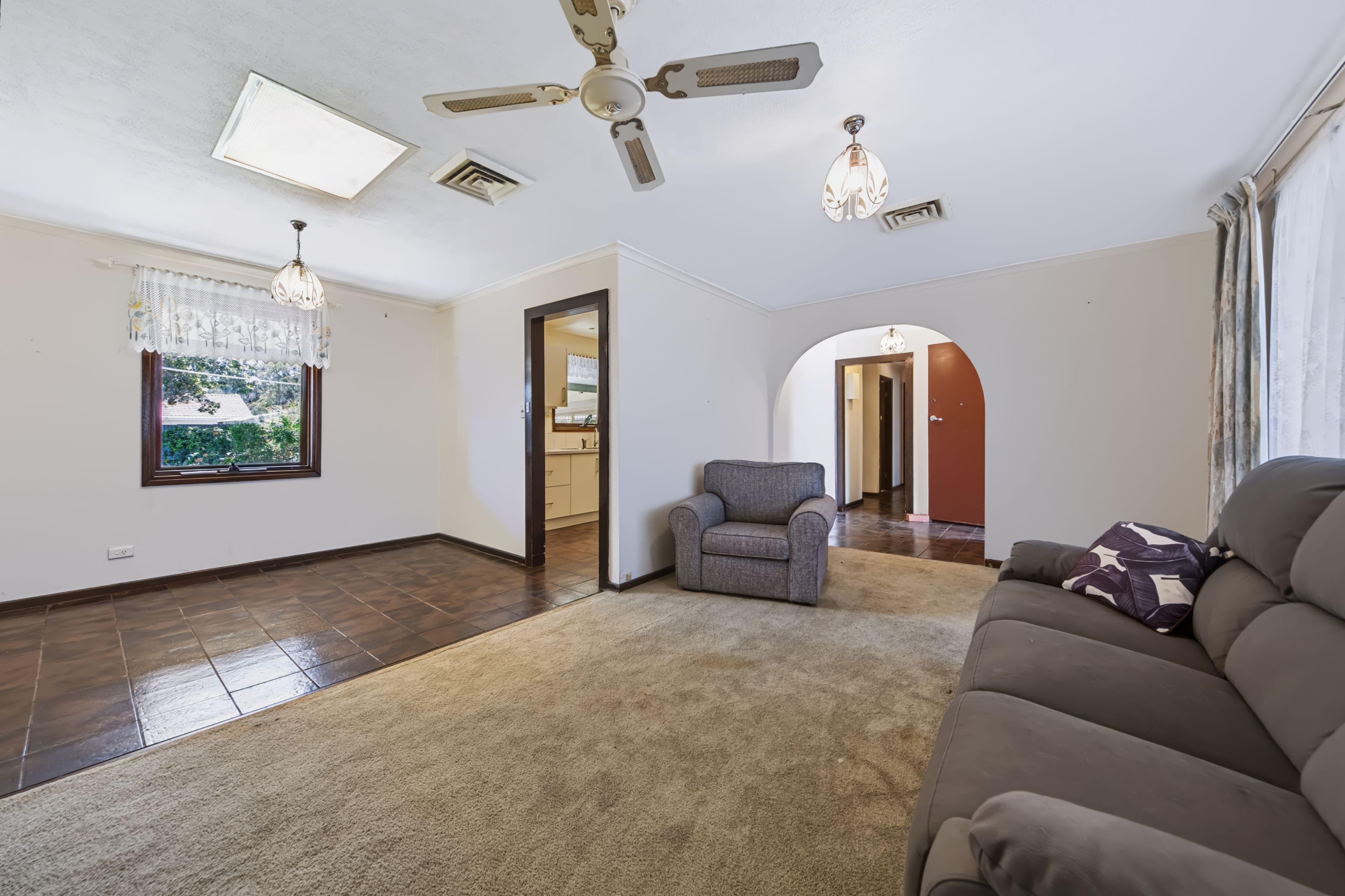 25 Cavenagh Street — photo 3 of 18