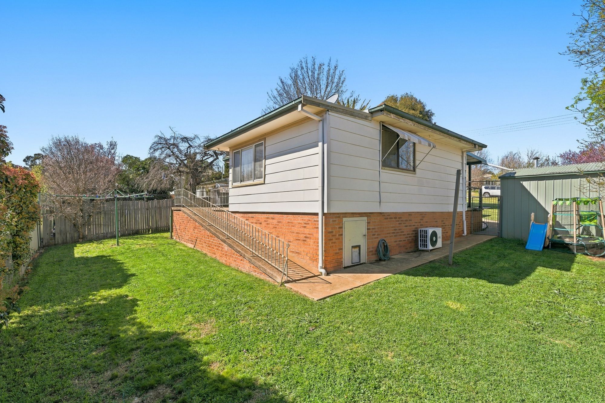 69a Molong Street — photo 15 of 17