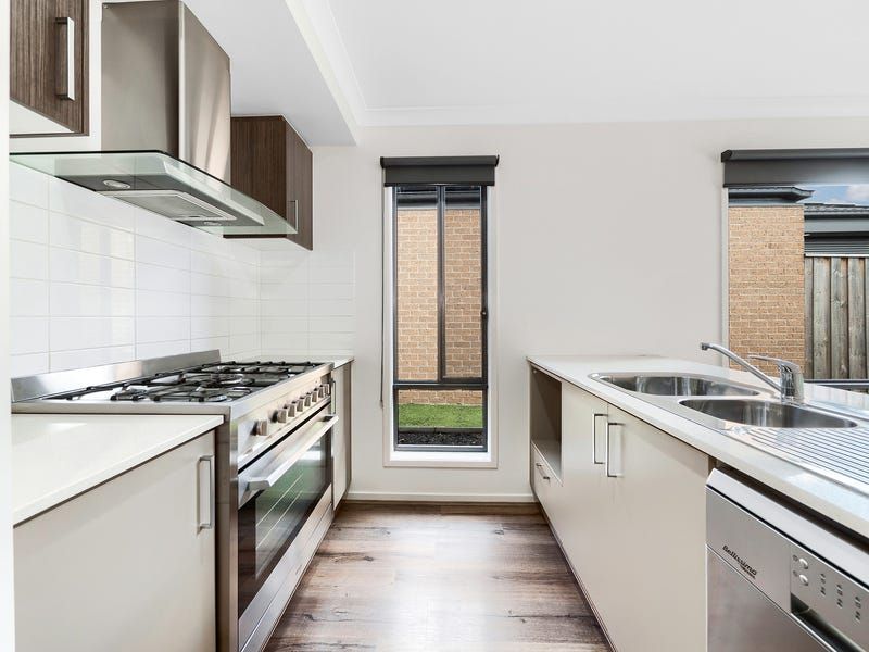 7 Invermay Way, Clyde, VIC 3978