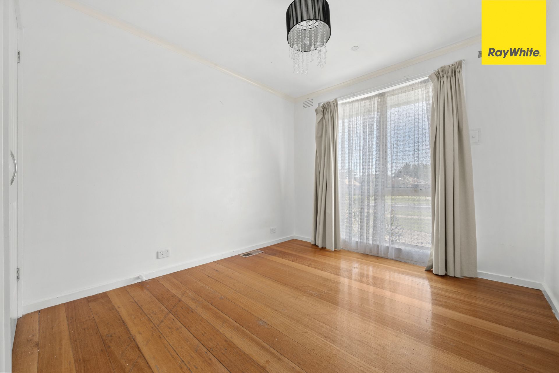 44 Rees Road — photo 6 of 16