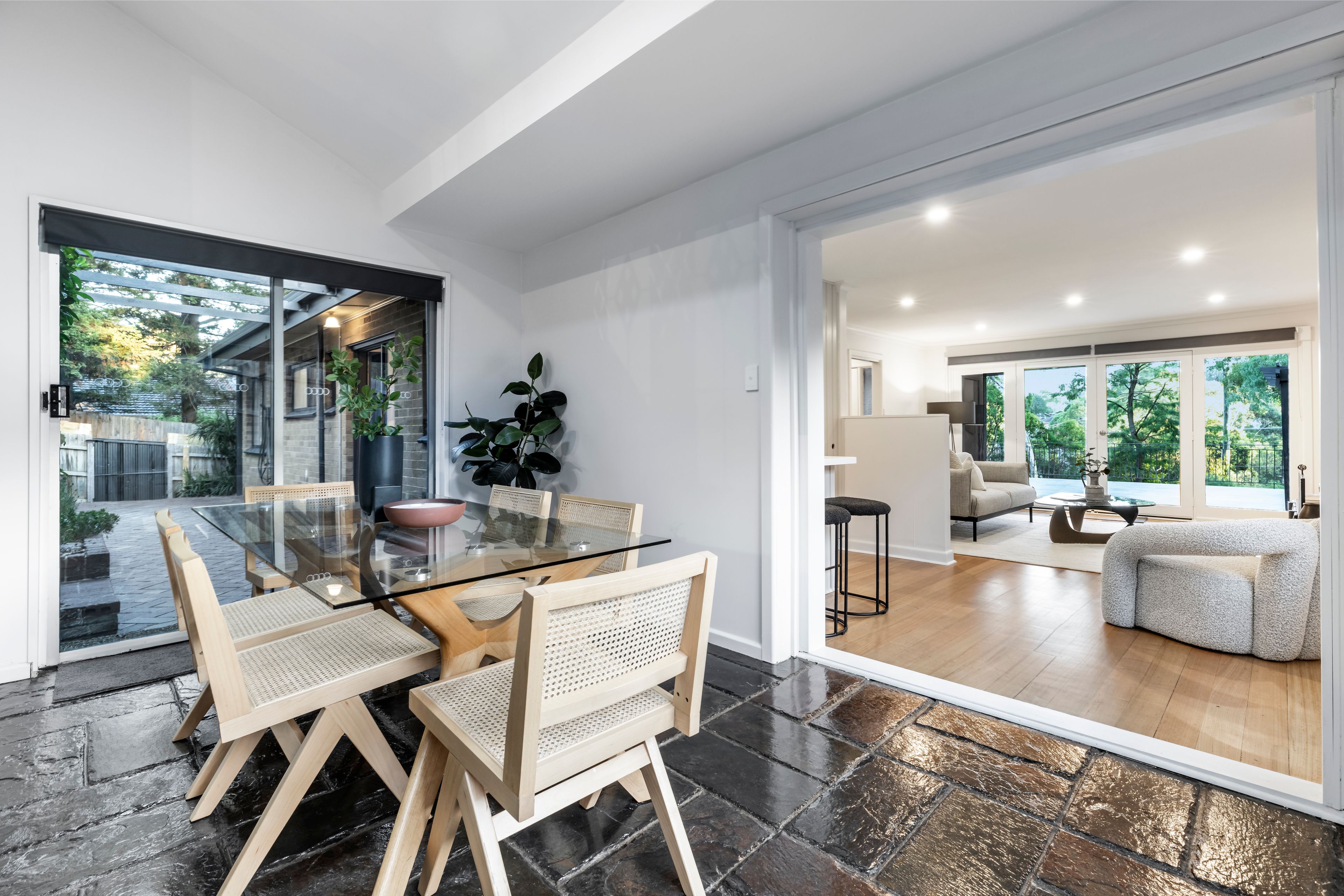 1/95 Karingal Drive — photo 6 of 12