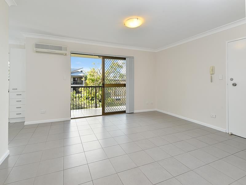 4/70 Hilltop Avenue, Chermside, QLD 4032