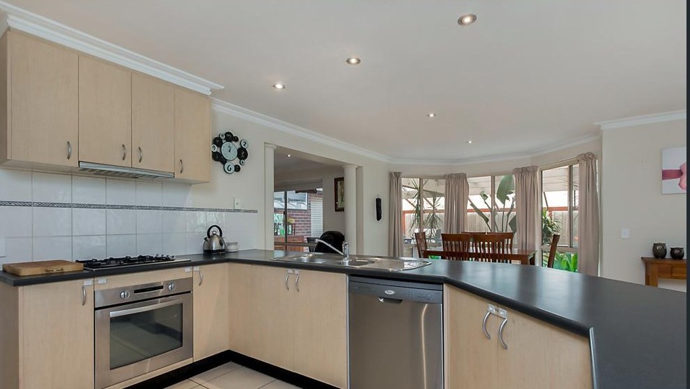 3 Carstairs Close, Grovedale, VIC 3216