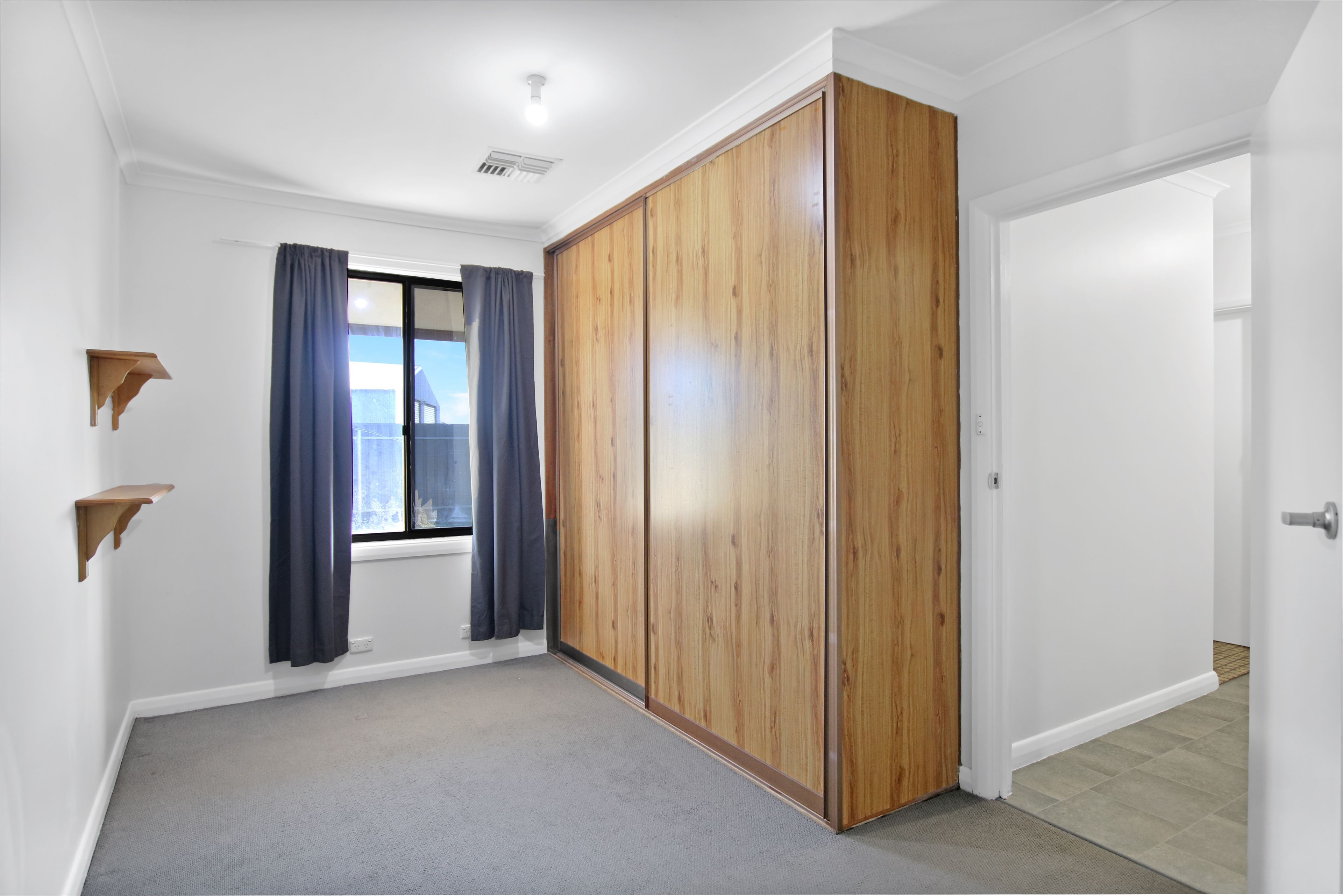 33 Krieg Road — photo 12 of 25