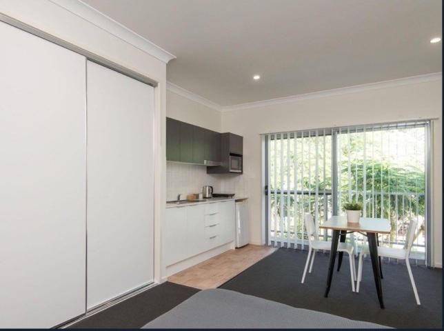 4/70 Vivian Street, Tennyson, QLD 4105