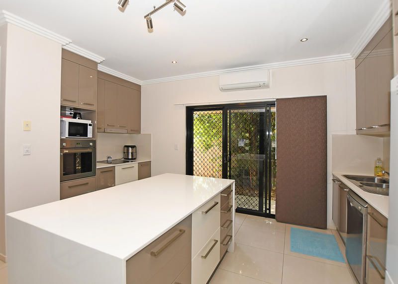 1/19 King Street, Urangan, QLD 4655