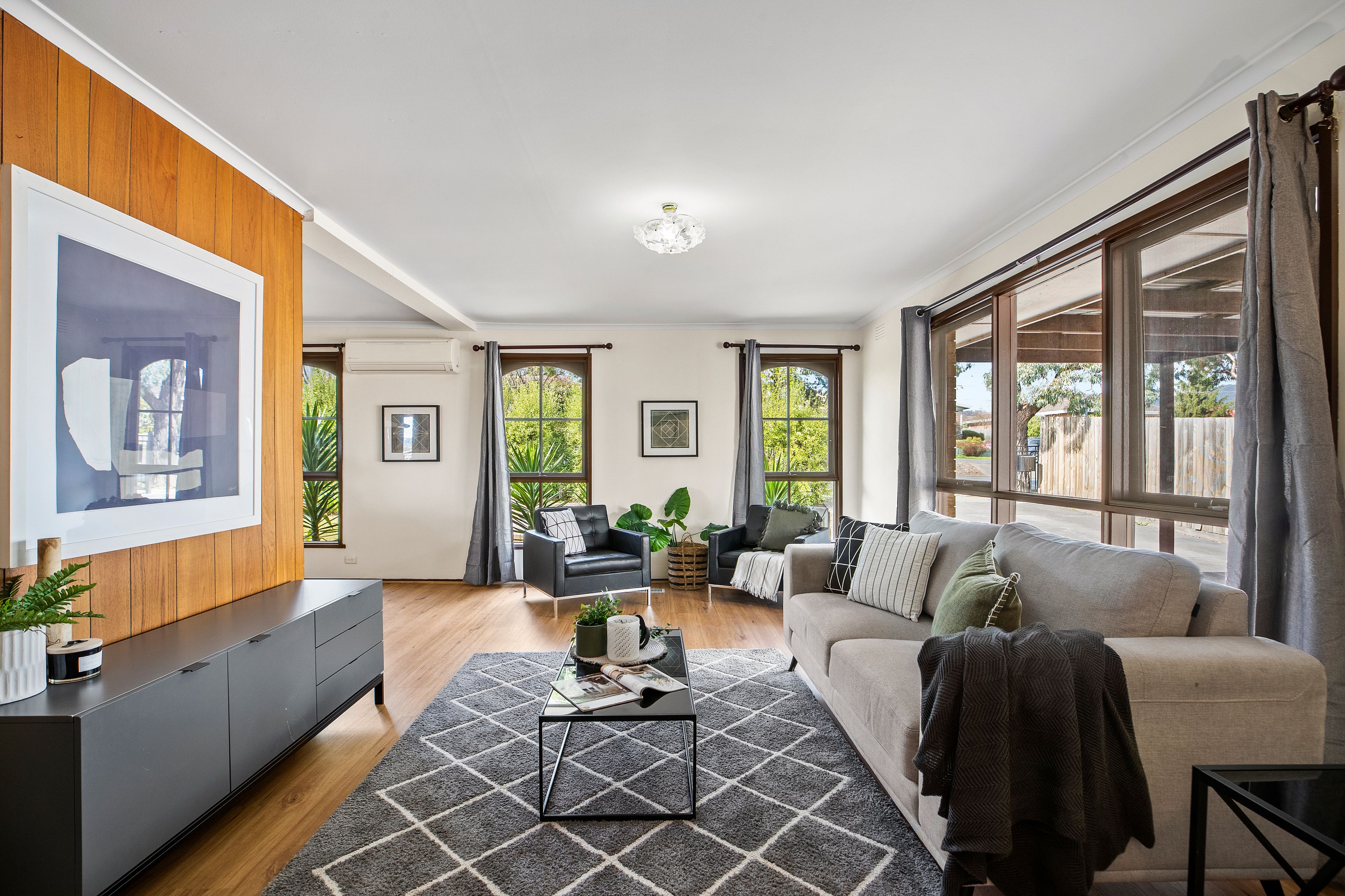 71 Manchester Road, Mooroolbark, VIC 3138