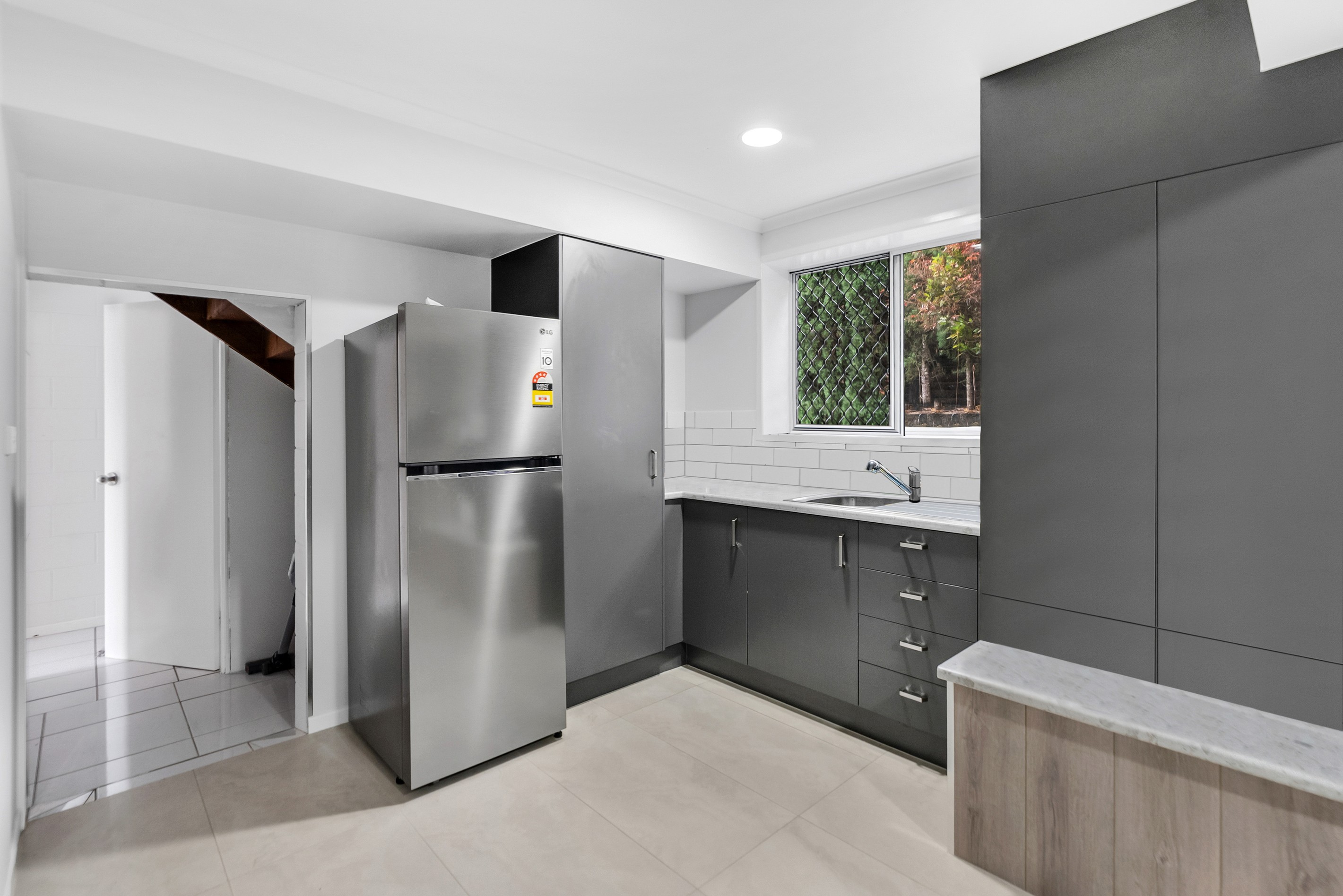 2/4D Trundle Terrace, Whitfield, QLD 4870