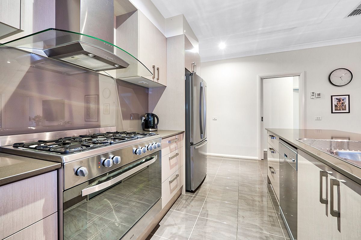 61 Burford Way, Cranbourne North, VIC 3977
