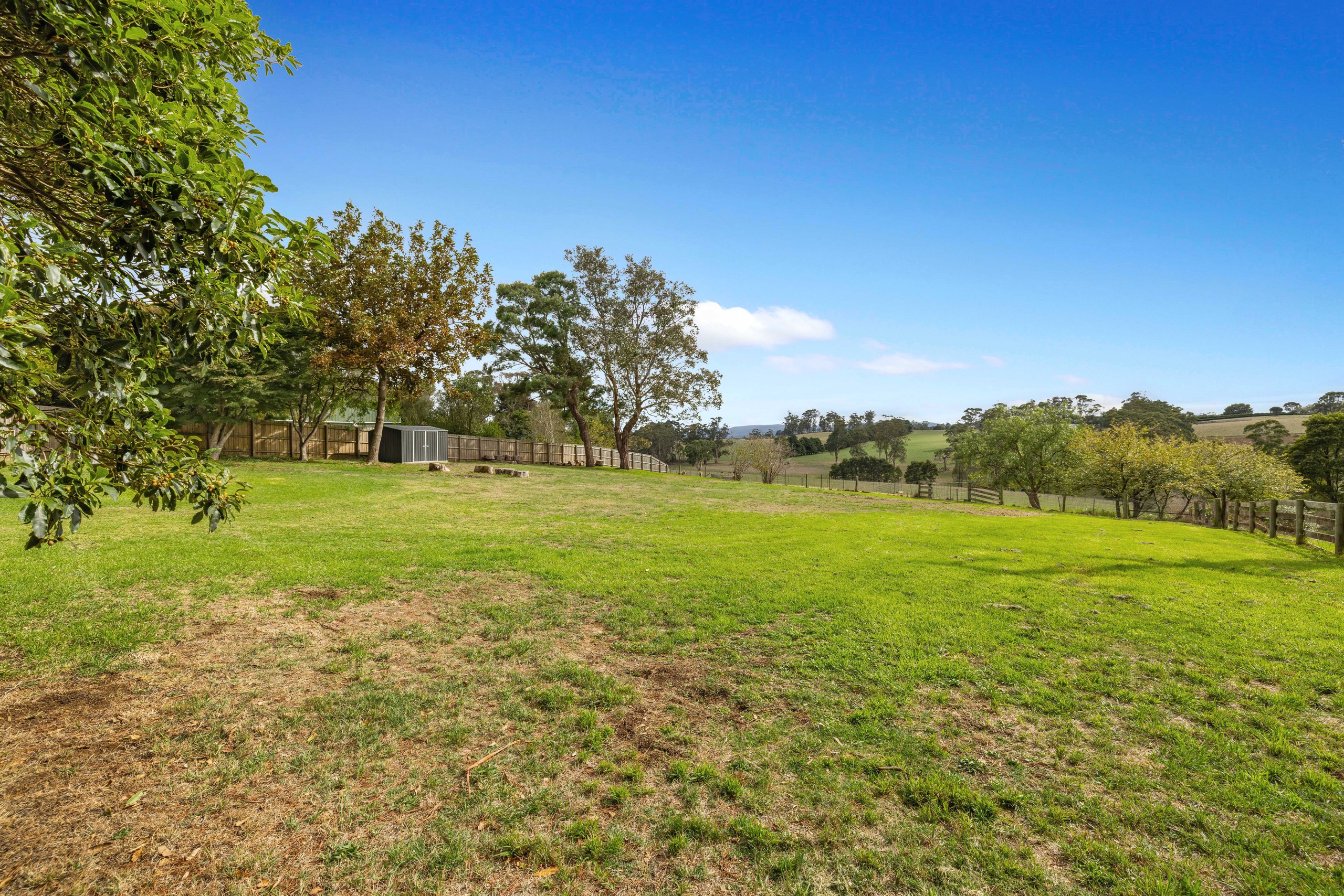 526 Lardners Track, Drouin East, VIC 3818